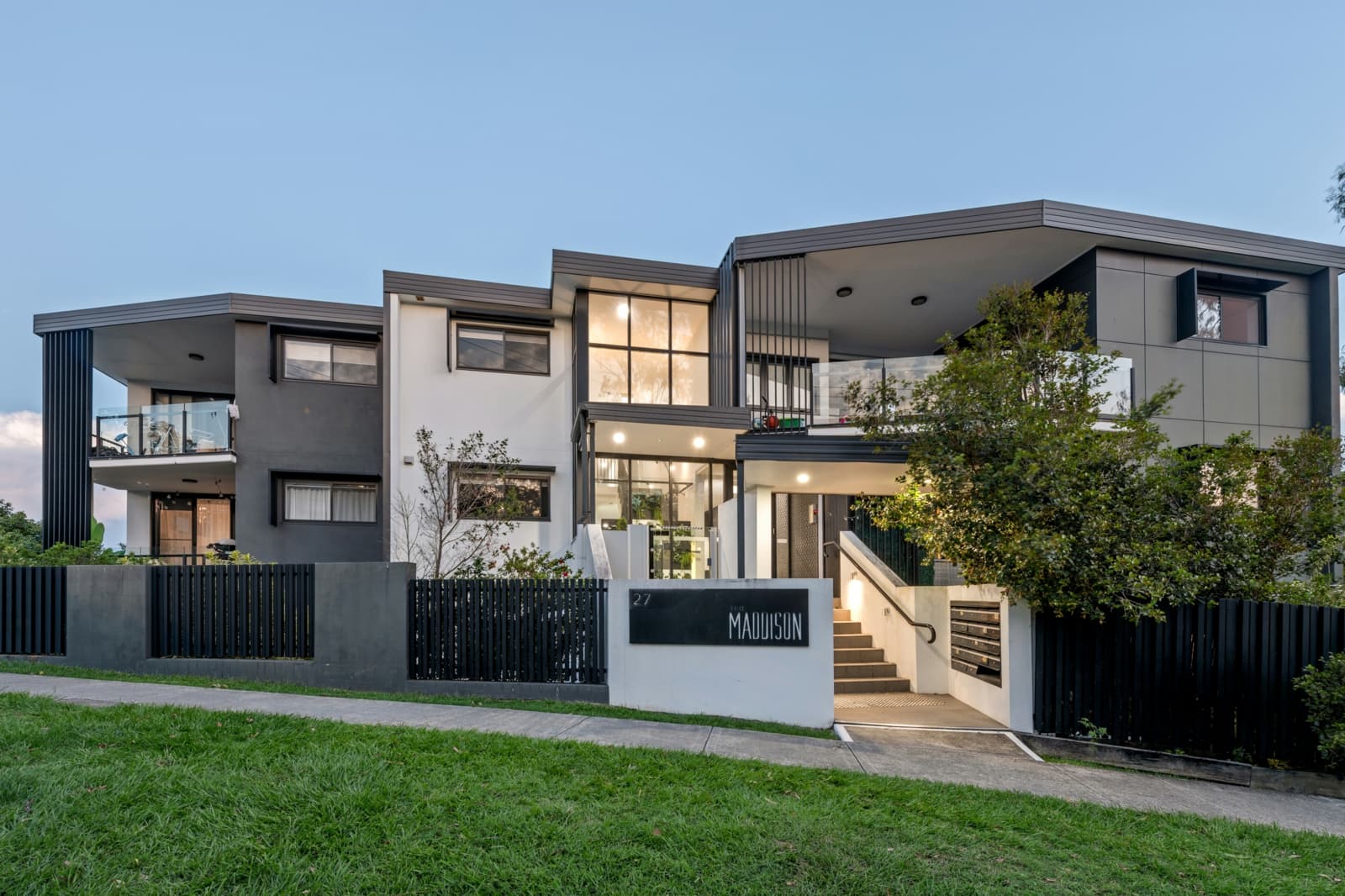 1/27 Stanley Street,Indooroopilly, Indooroopilly - Image 1
