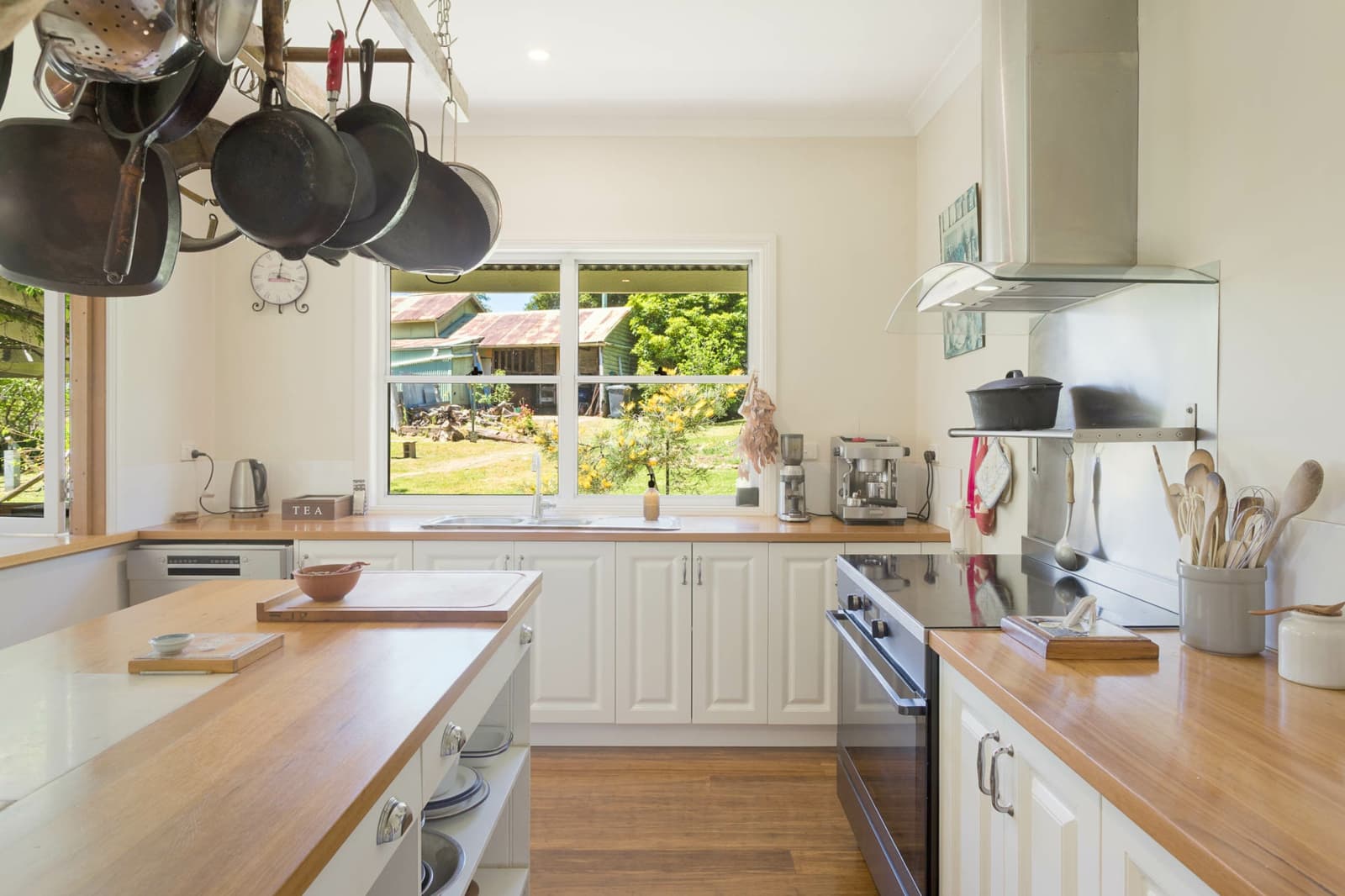 499 Oaklands Road,Bald Hills, Bald Hills - Thumbnail 2