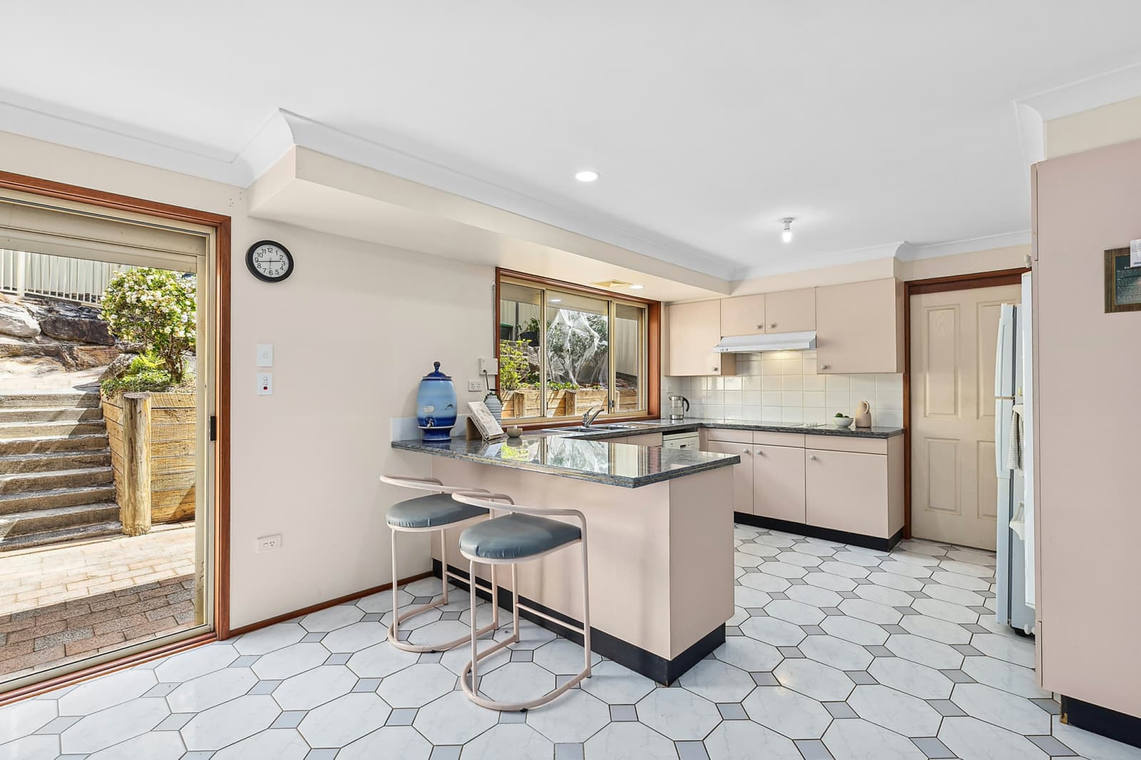 22 Coolawin Circle,Narara, Narara - Thumbnail 3