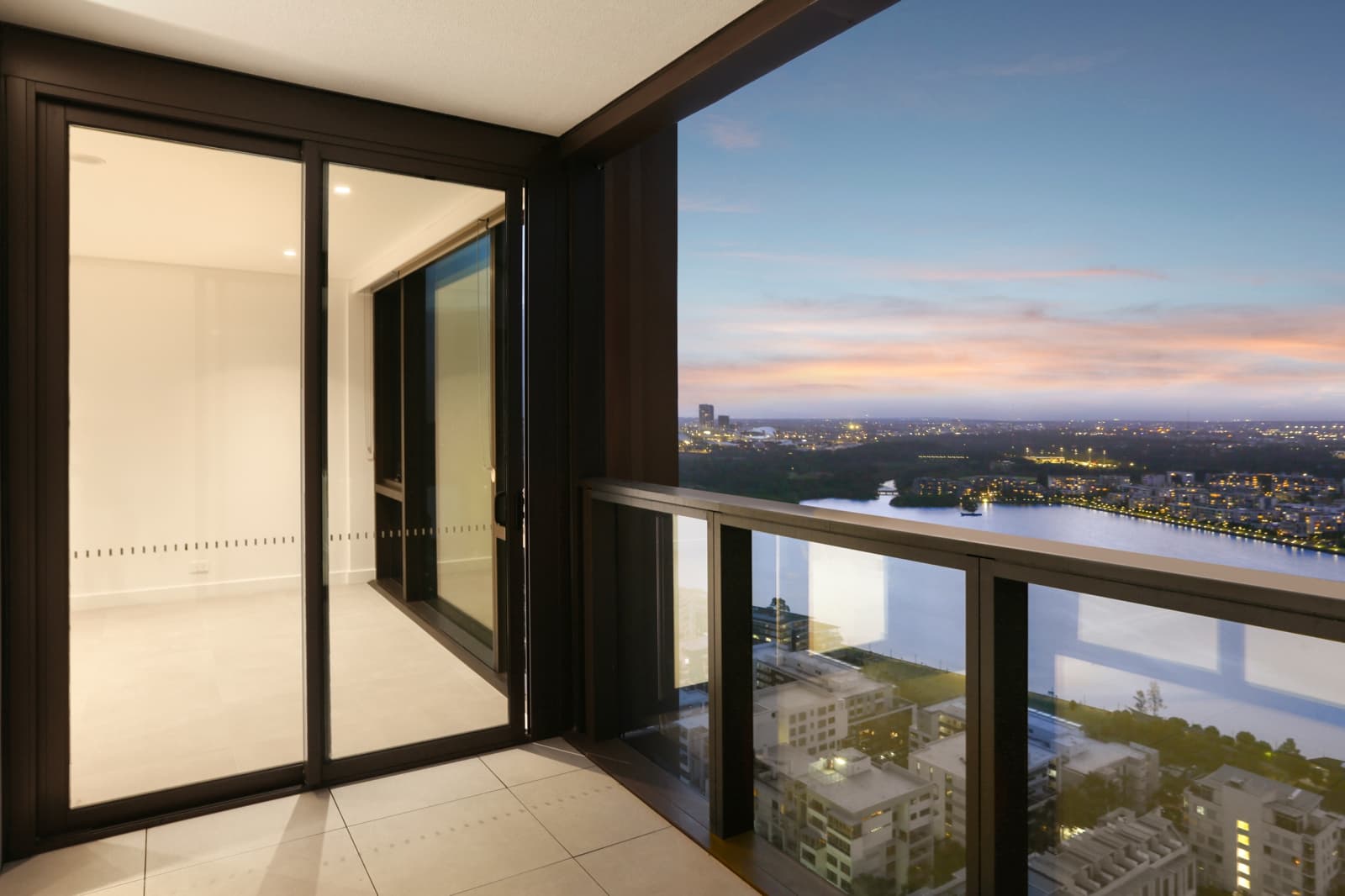 3004/36 Walker Street,Rhodes, Rhodes - Thumbnail 2