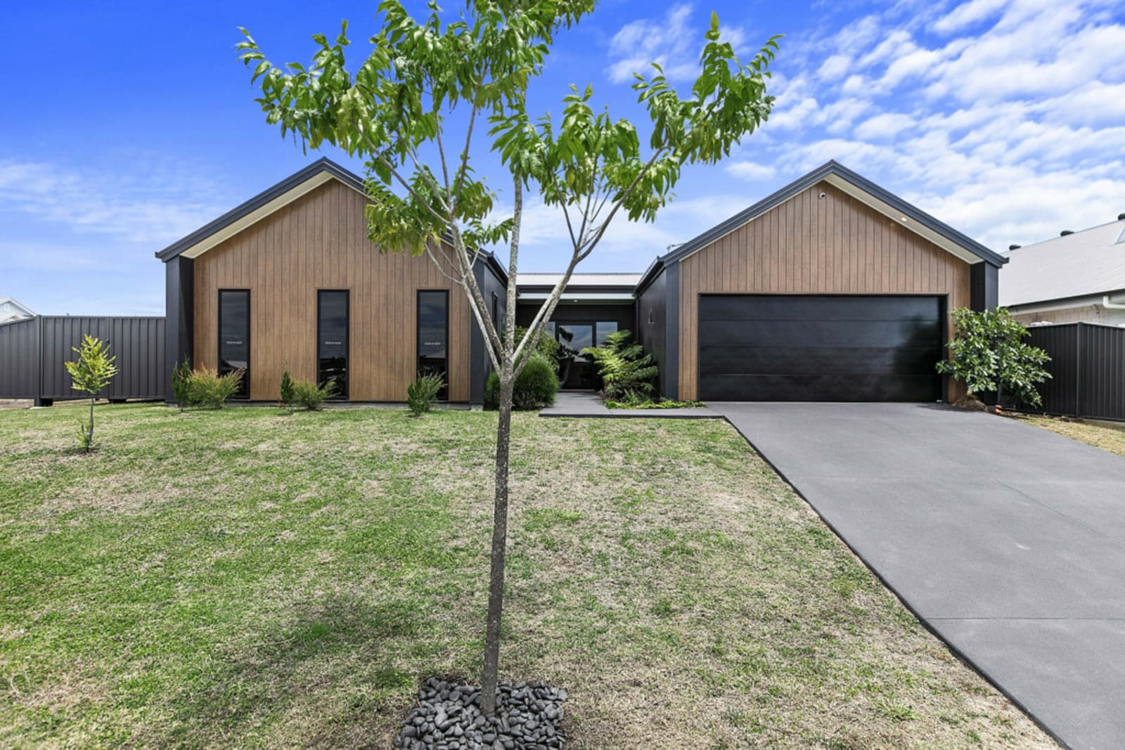 2 Wintergreen Court,Nikenbah, Nikenbah - Thumbnail 2
