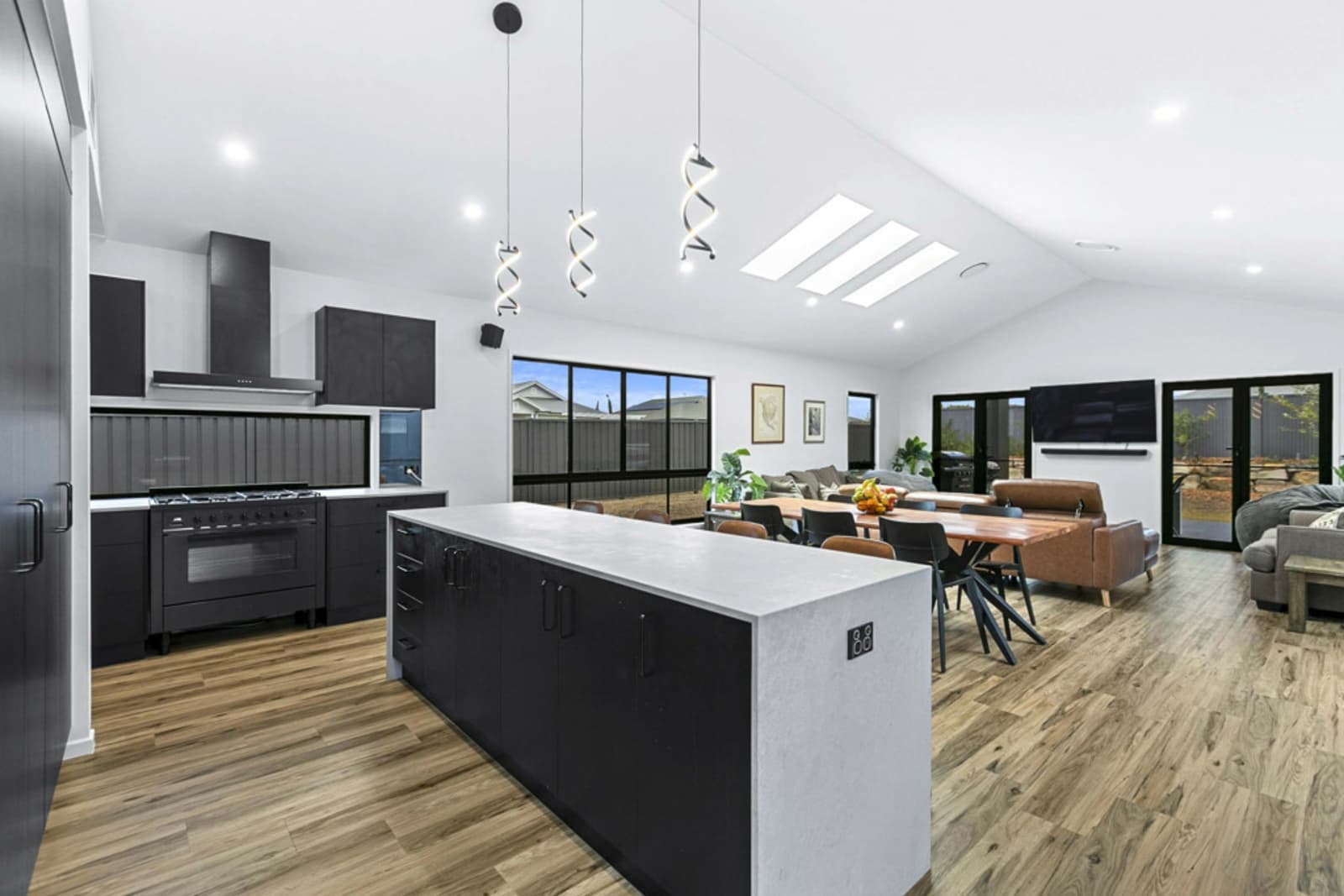2 Wintergreen Court,Nikenbah, Nikenbah - Thumbnail 7
