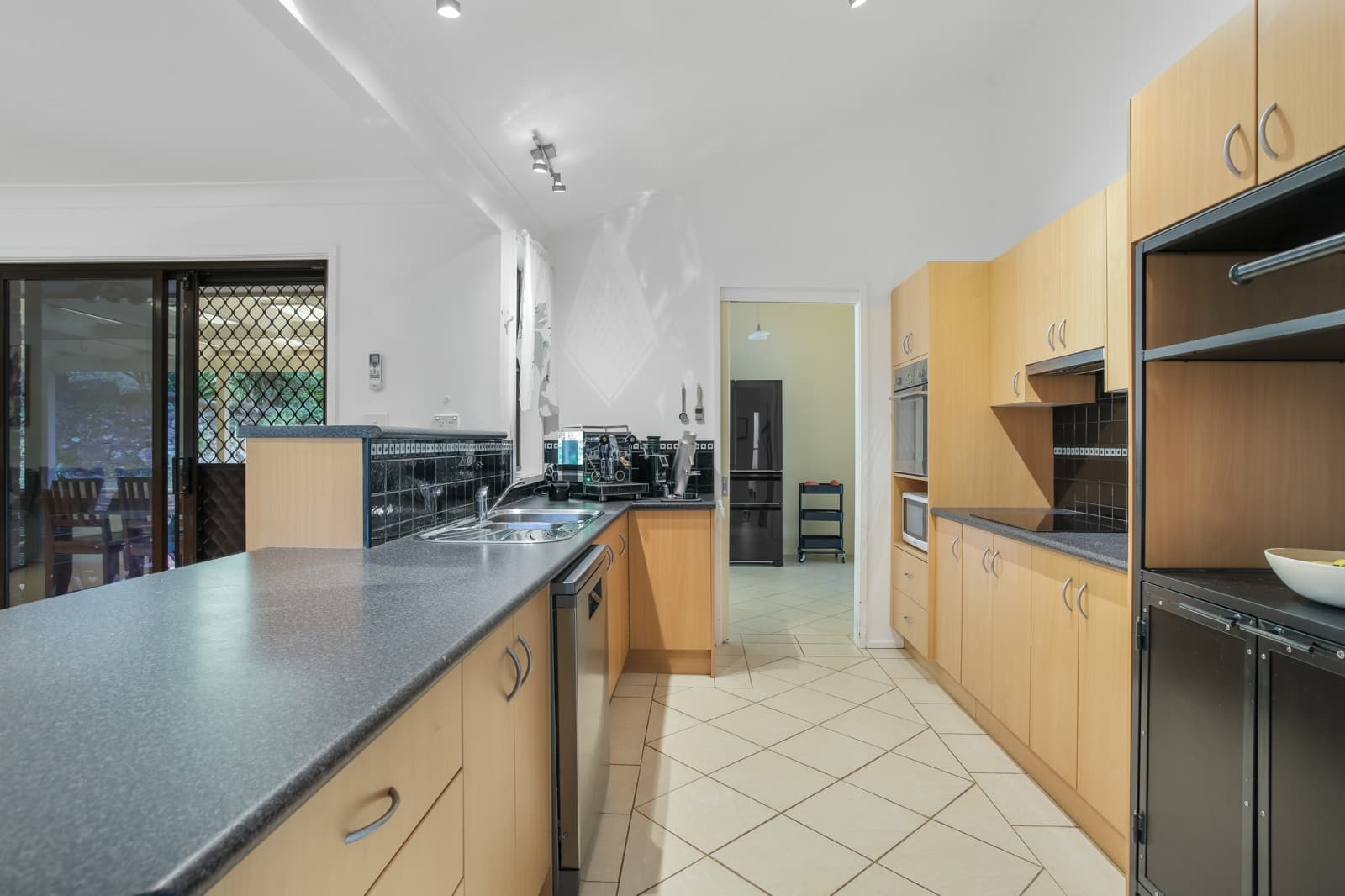 555 Greens Road,Lower Portland, Lower Portland - Thumbnail 4