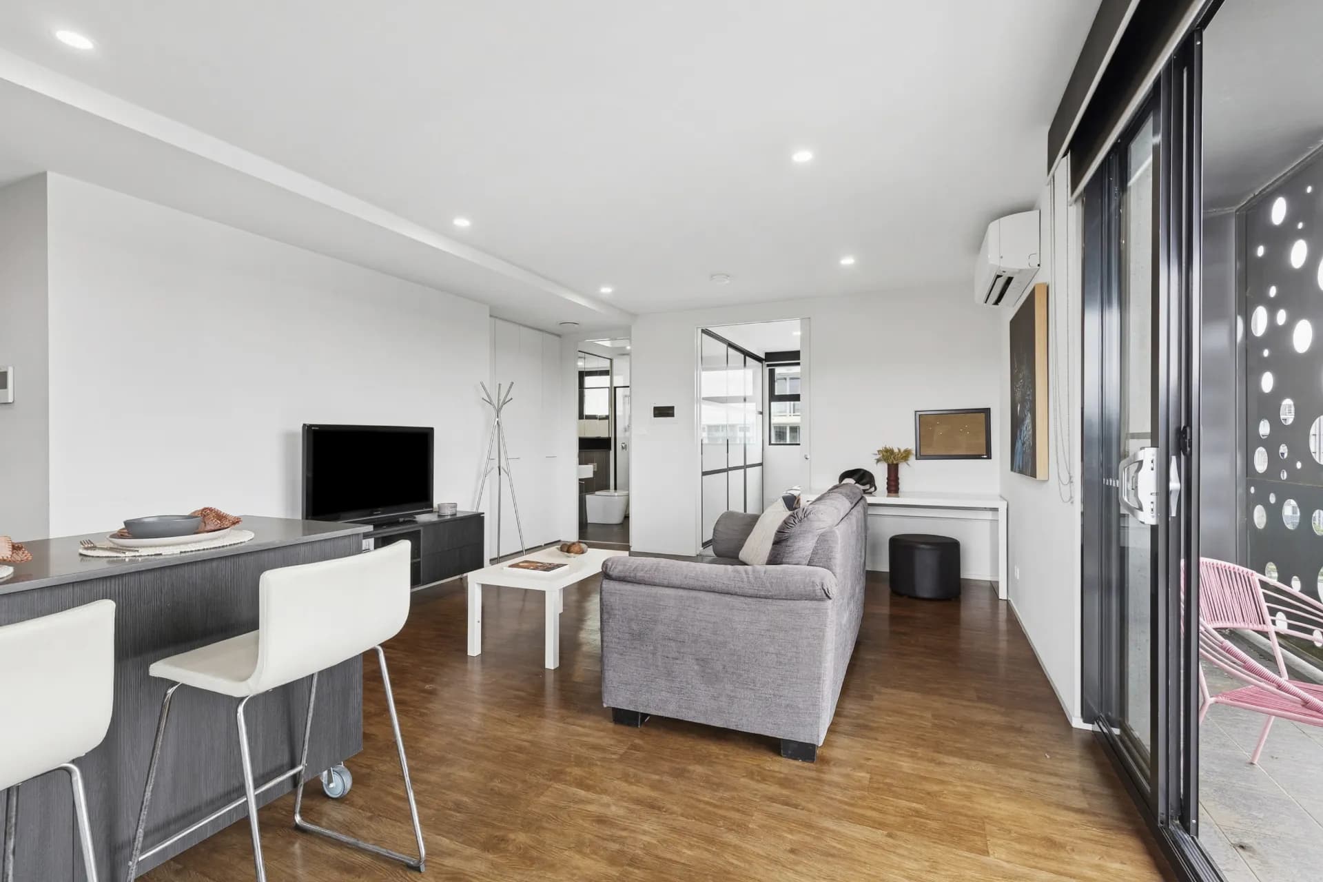 803/4 Masson Street, Turner., Turner - Thumbnail 4