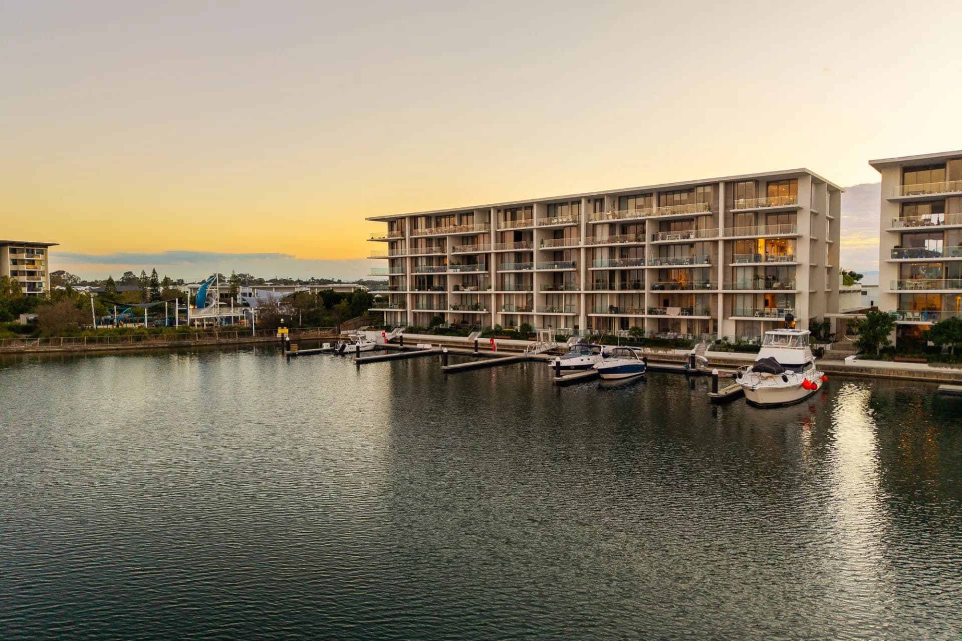 401/11 Aqua  Street, Newport, QLD, Newport - Thumbnail 4