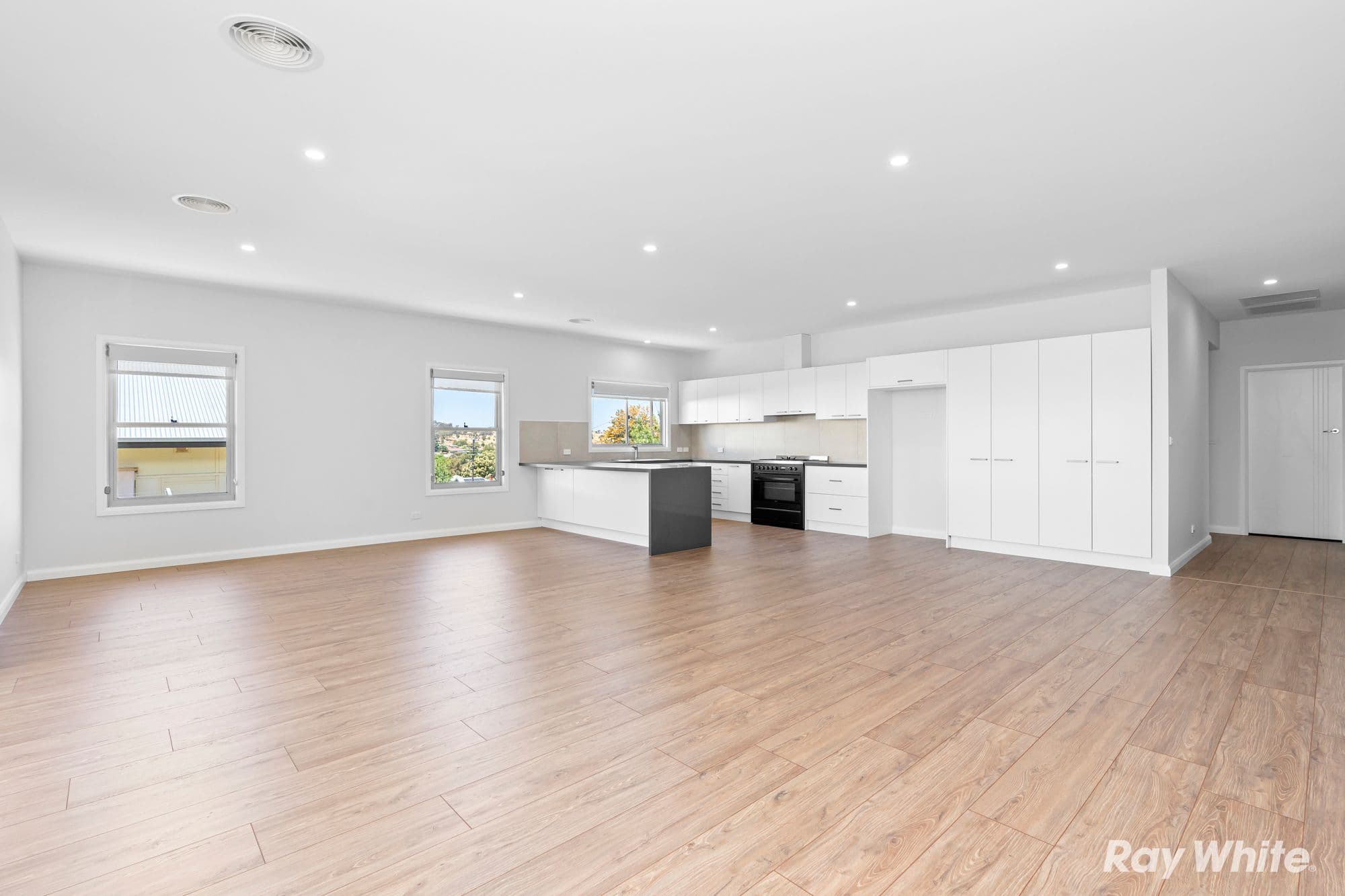 31 Thomas Street, Junee NSW 2663, Junee - Thumbnail 5
