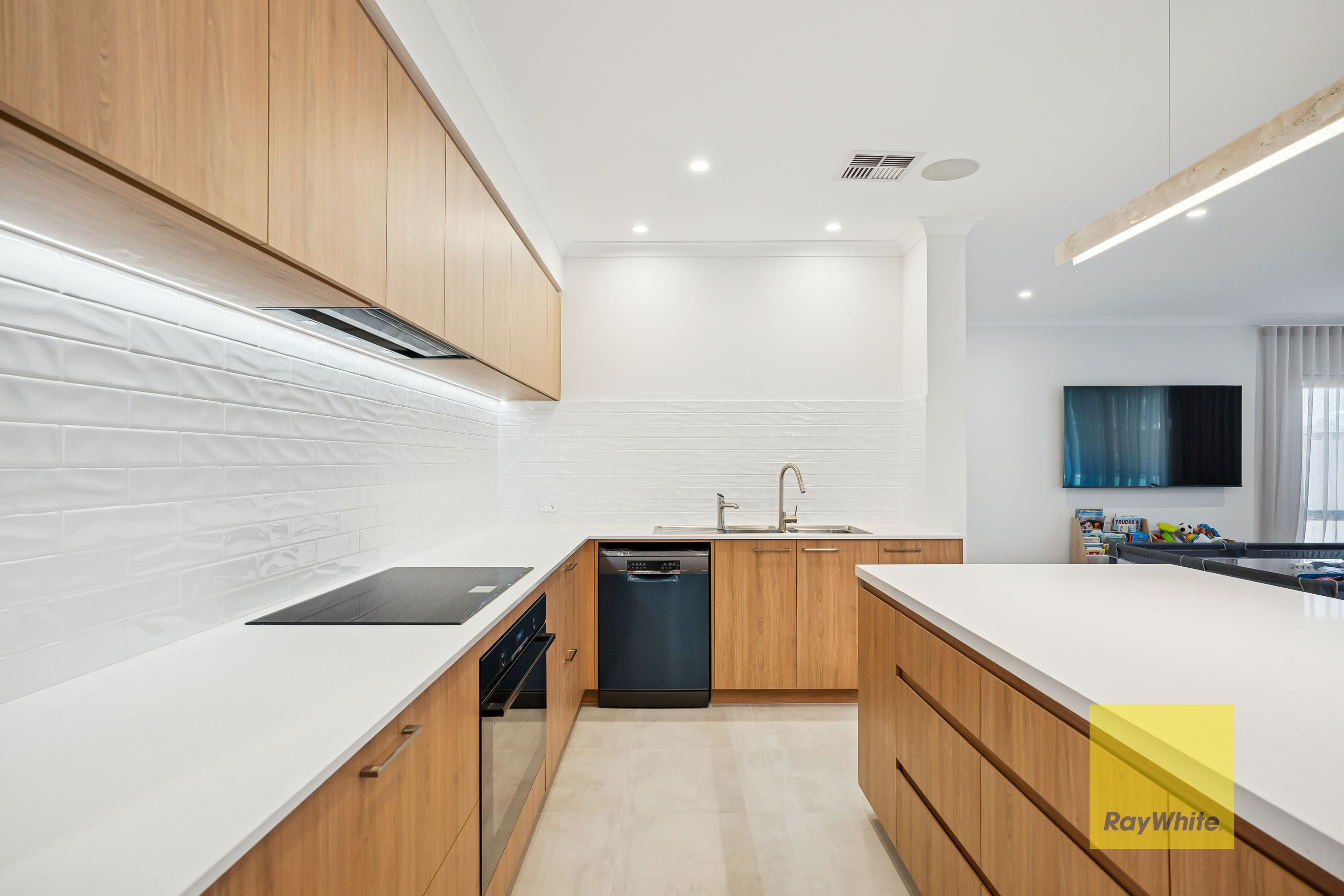 50 Waverton Crescent, BUSHMEAD WA 6055, Bushmead - Thumbnail 3