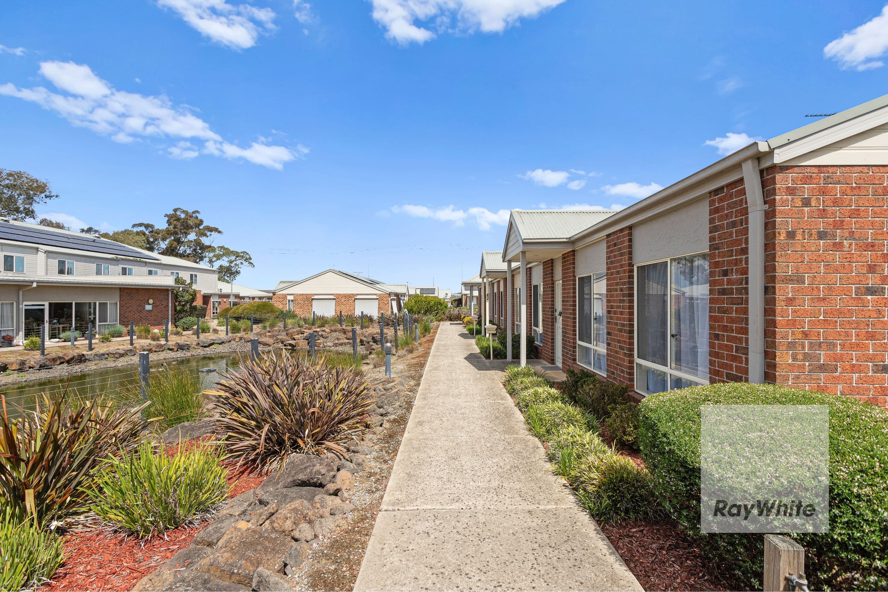 877 Plenty Road, South Morang VIC 3752, South Morang - Thumbnail 2