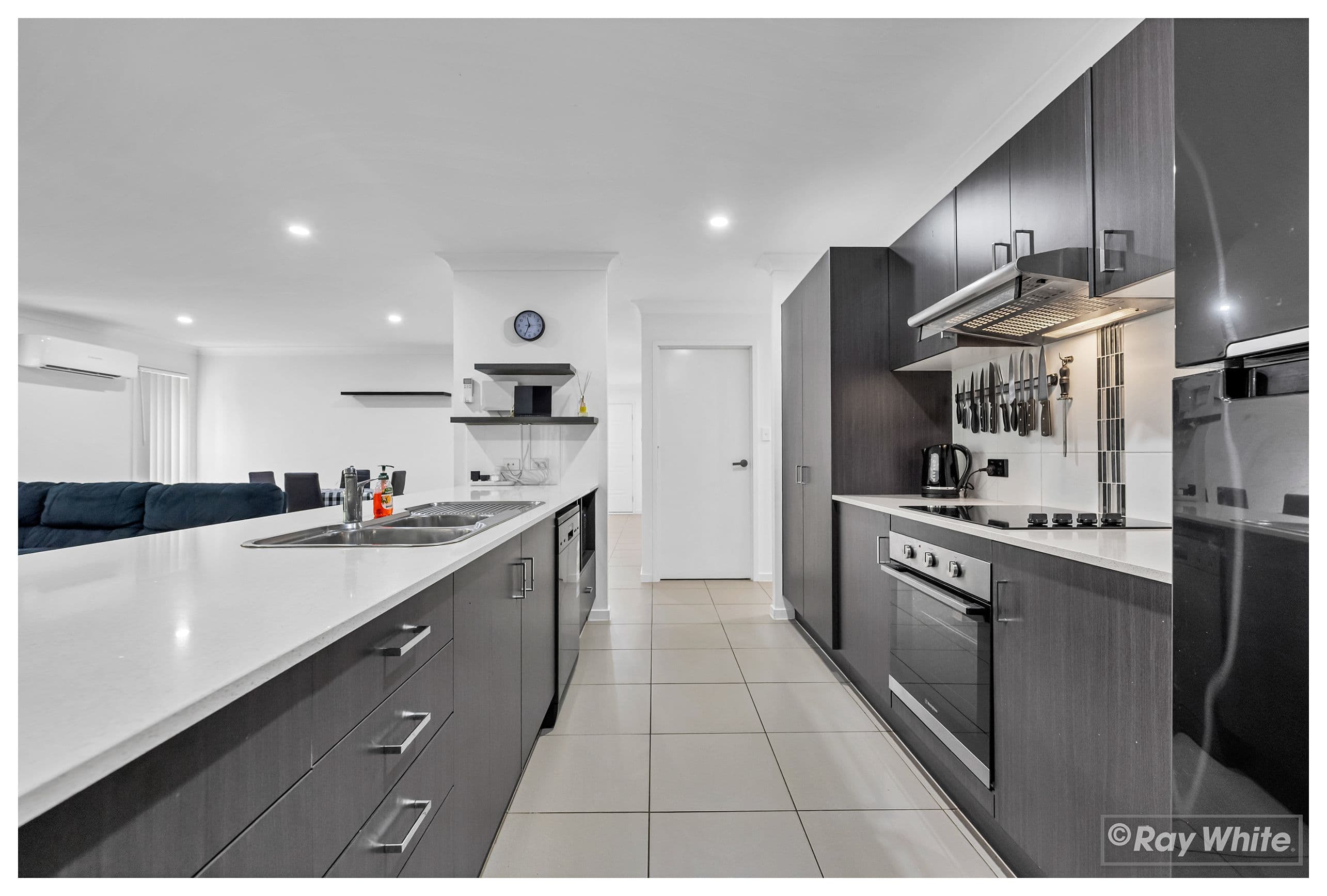 8 Rosebrook Place, Gracemere QLD 4702, Gracemere - Thumbnail 3