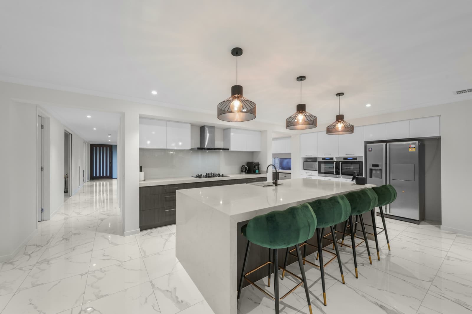 1377 Ison Road,Manor Lakes, Manor Lakes - Thumbnail 4