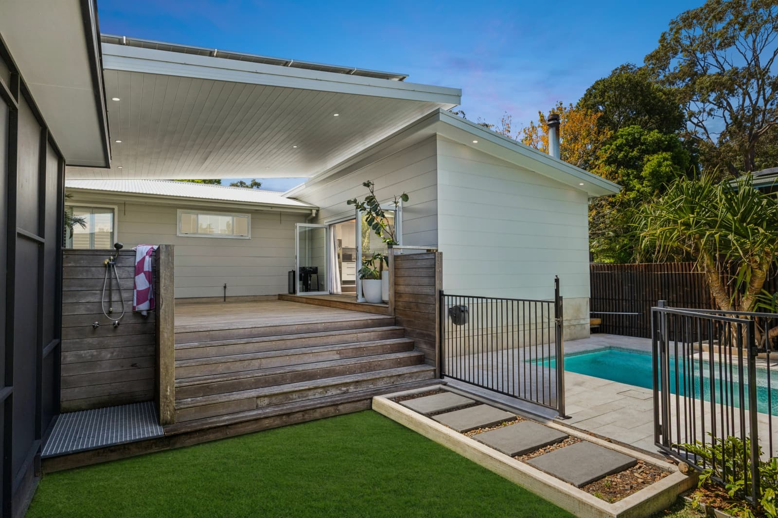 2 Banksia Street,Canton Beach, Canton Beach - Thumbnail 2