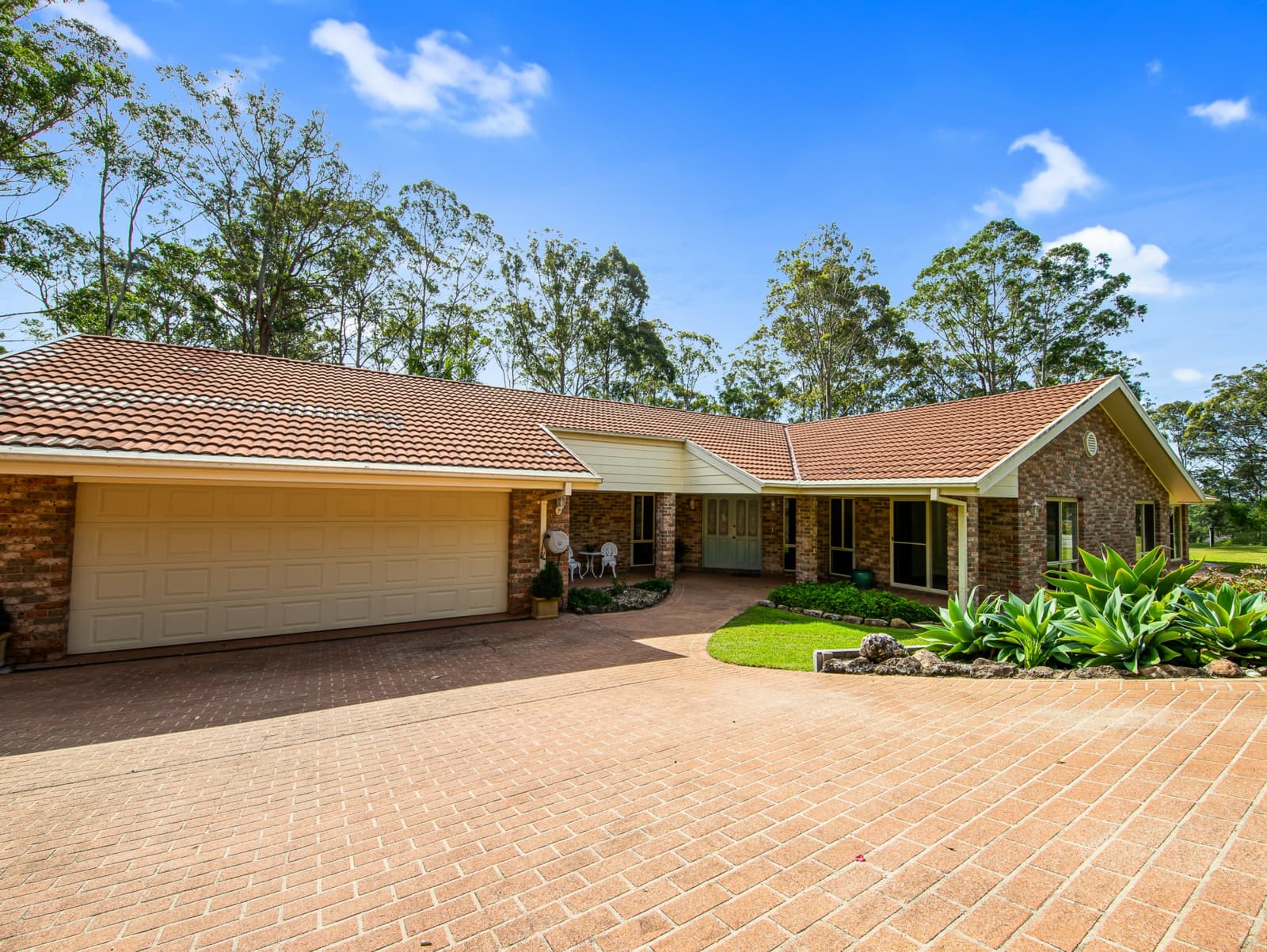 21 Kauzal Crescent,Surf Beach, Surf Beach - Image 1