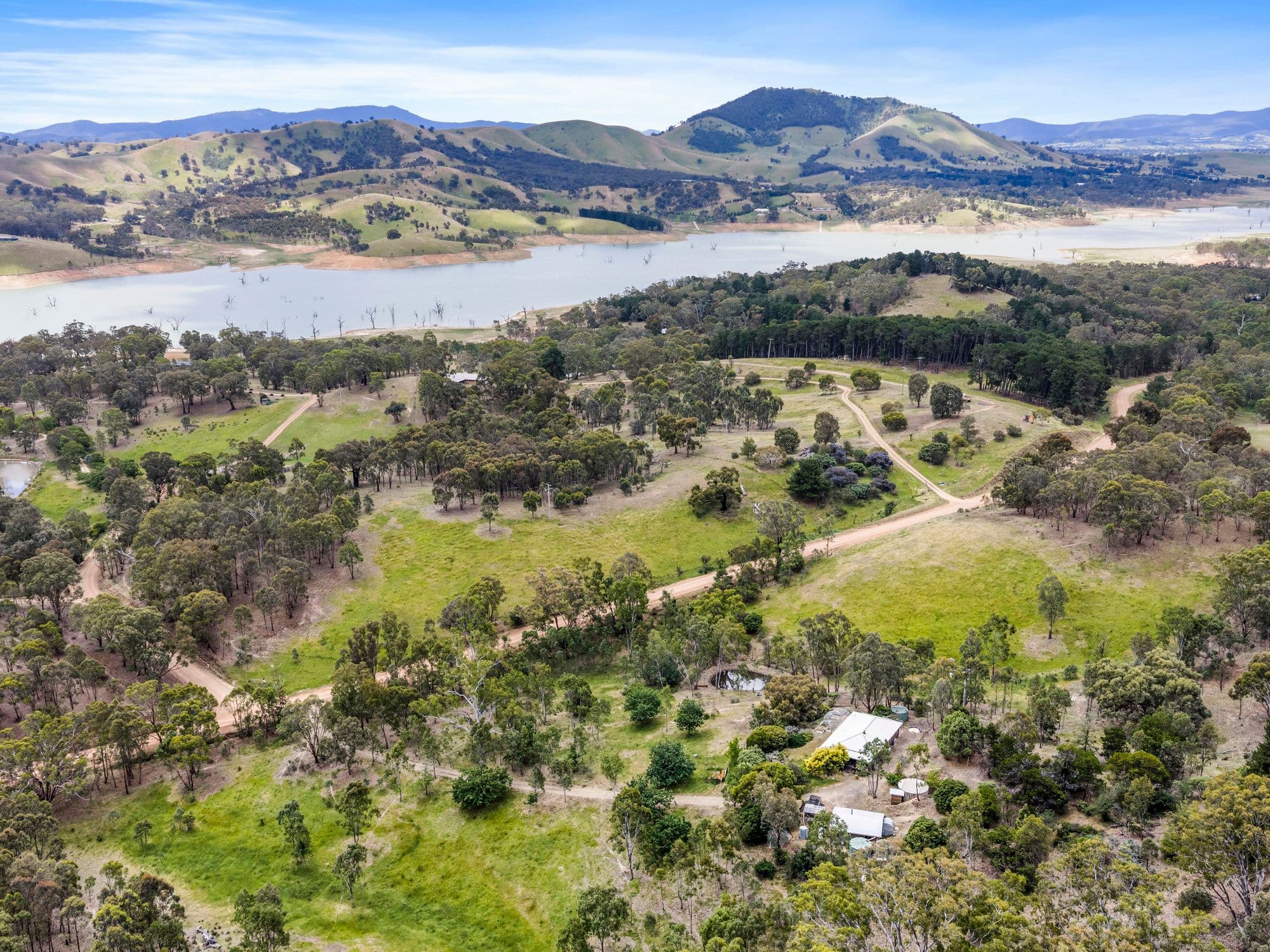 135 Banumum Road, Mansfield VIC 3722, Mansfield - Thumbnail 2