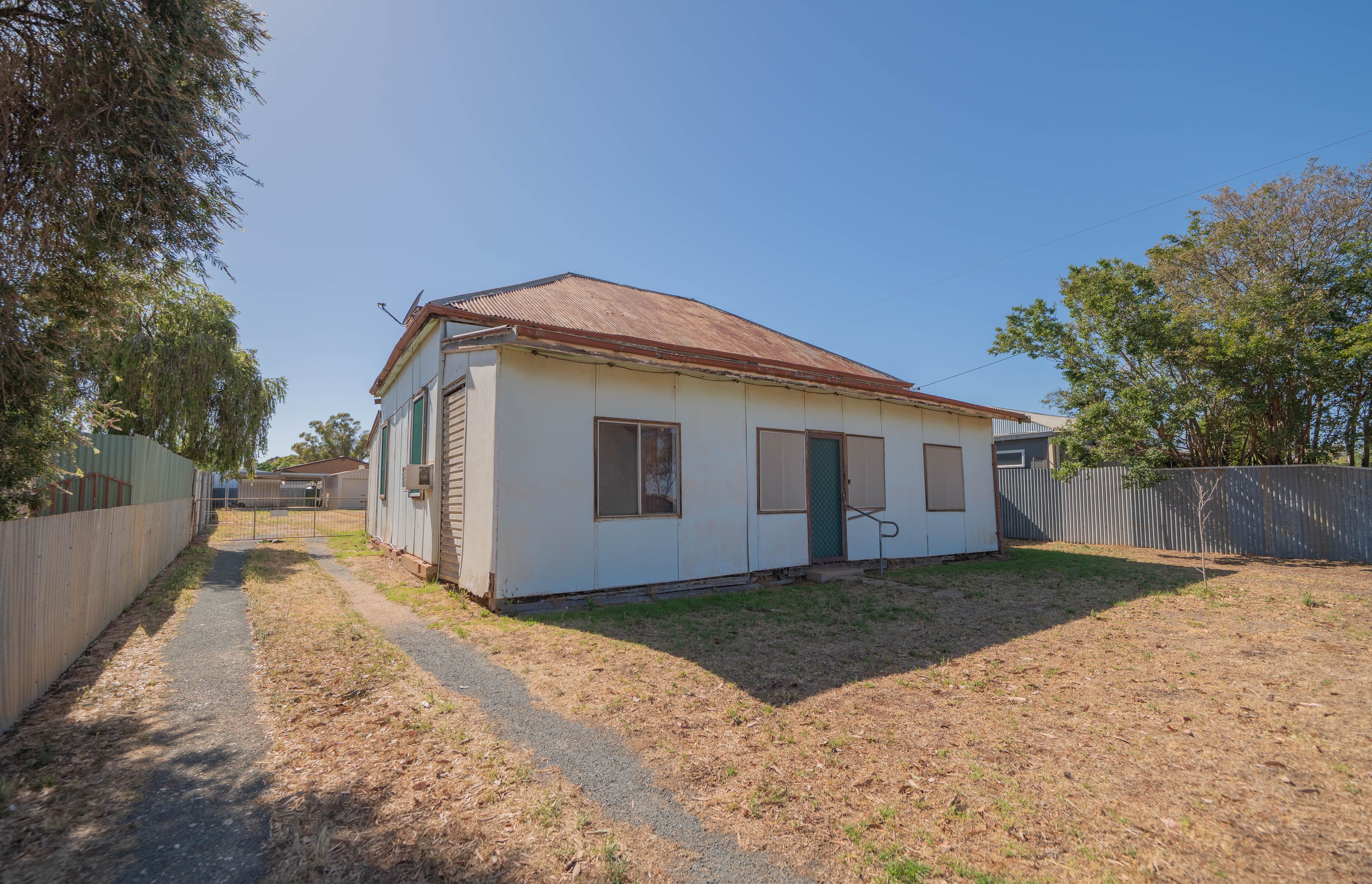 73 Forbes Road, Parkes NSW 2870, Parkes - Image 1