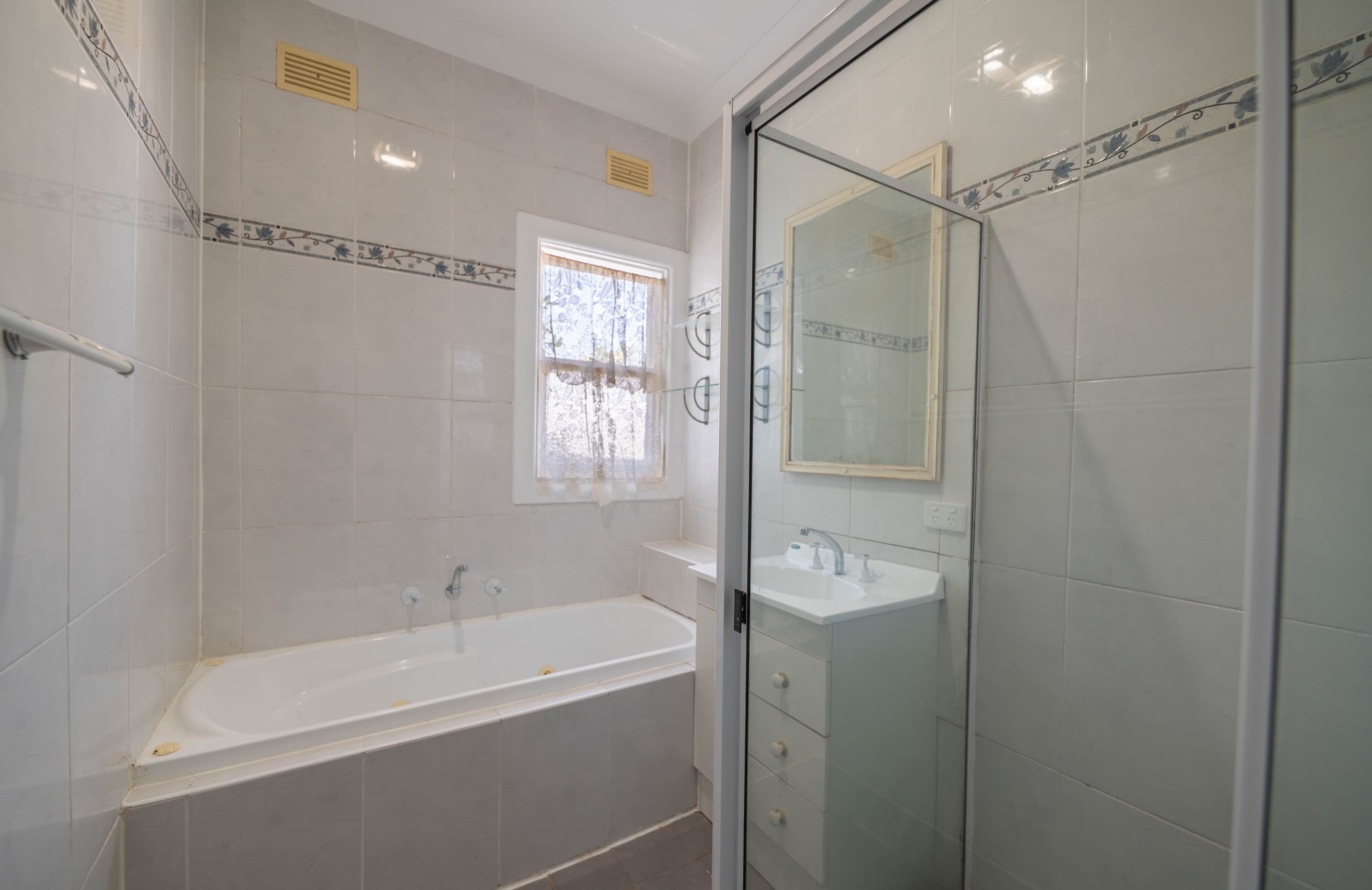 142 Currajong Street, Parkes NSW 2870, Parkes - Thumbnail 8