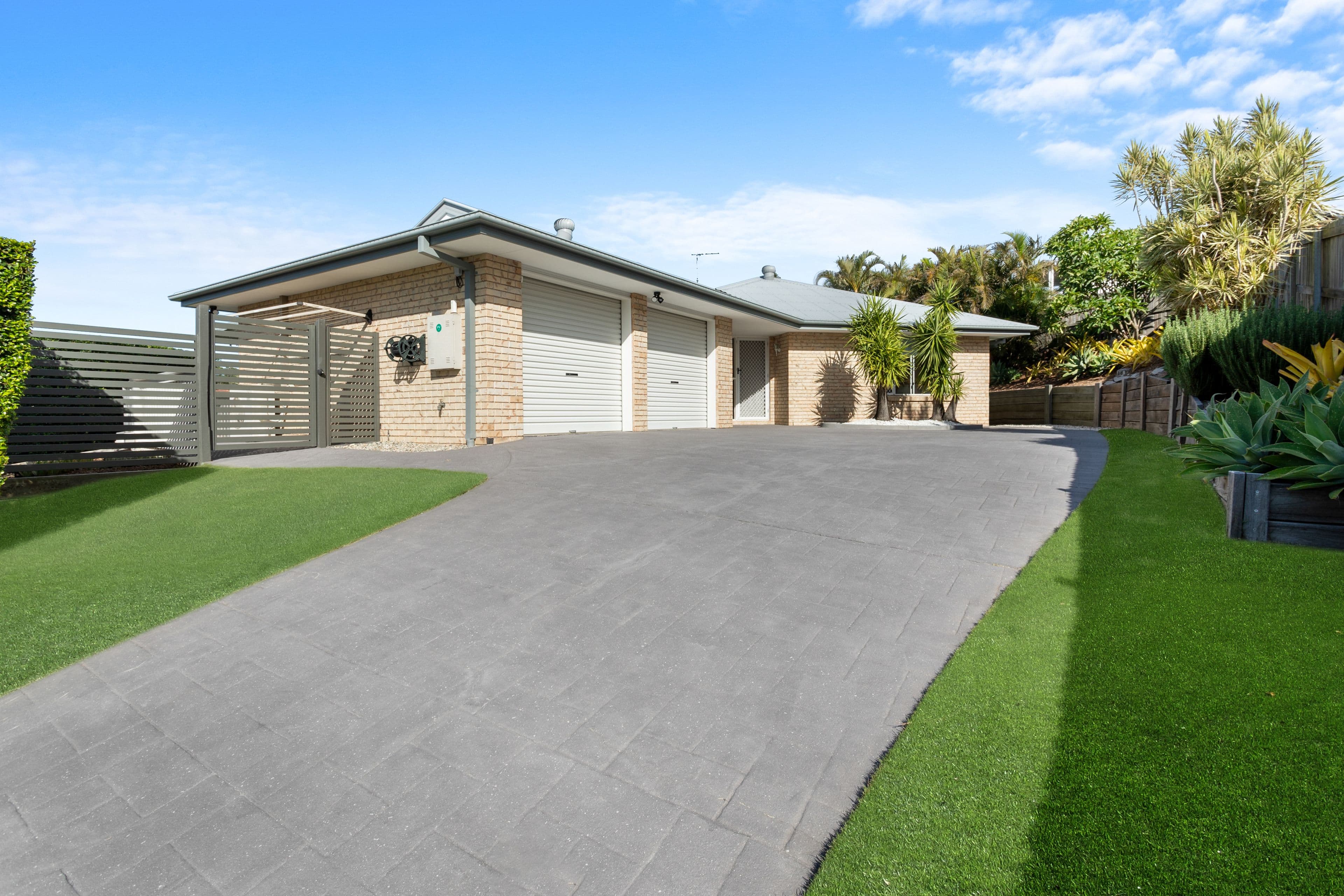 12 Wanda Court, Albany Creek QLD 4035, Albany Creek - Thumbnail 2