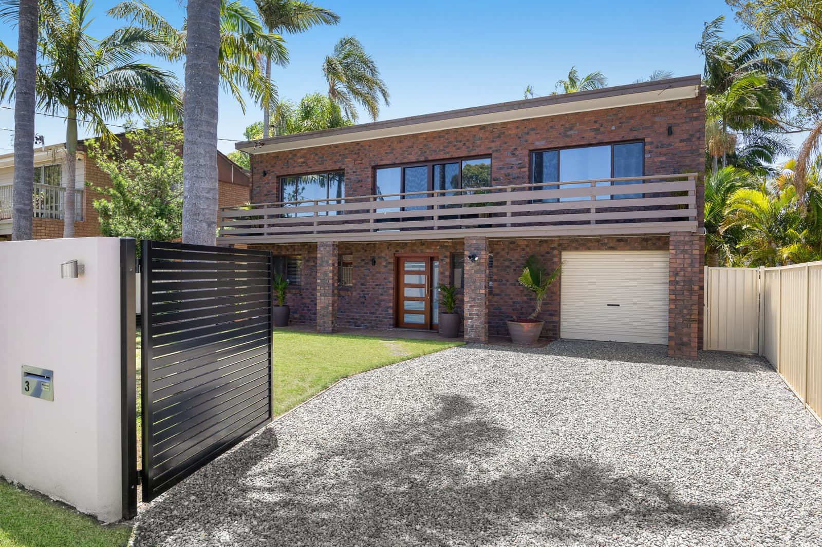 3 Erin Avenue,Berkeley Vale, Berkeley Vale - Thumbnail 2