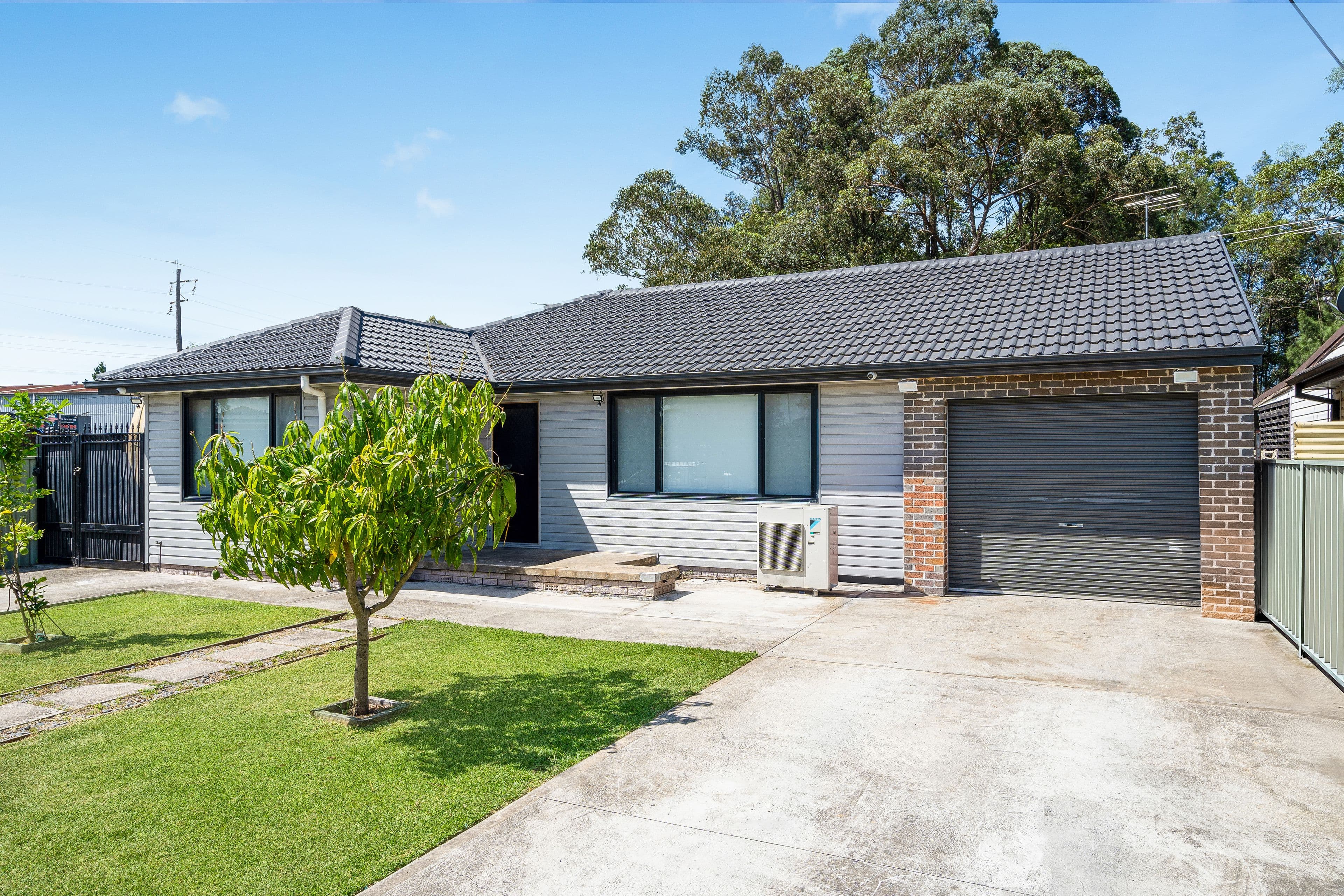 4 & 4a Low Street, Smithfield NSW 2164, Smithfield - Image 1