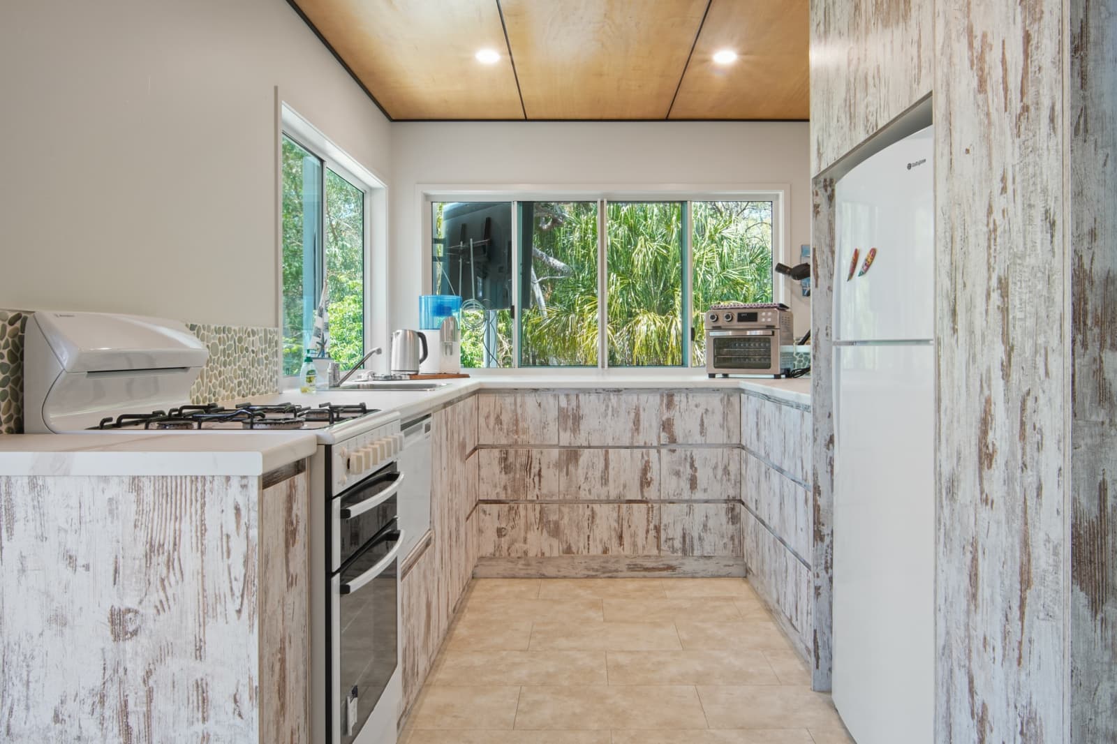 51 Bloodwood Avenue South,Agnes Water, Agnes Water - Thumbnail 5