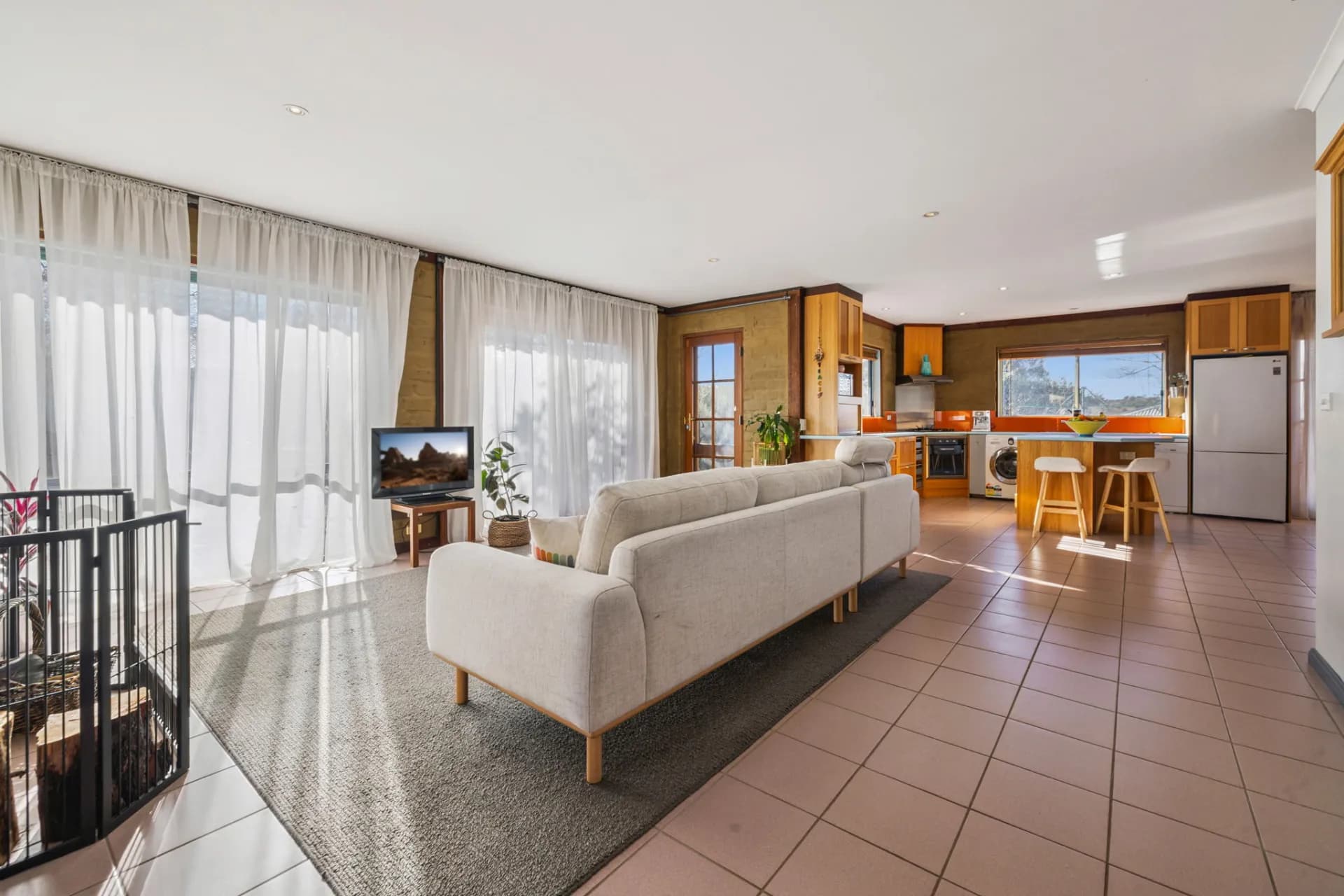 19 Roberson Street, Berridale - Thumbnail 2