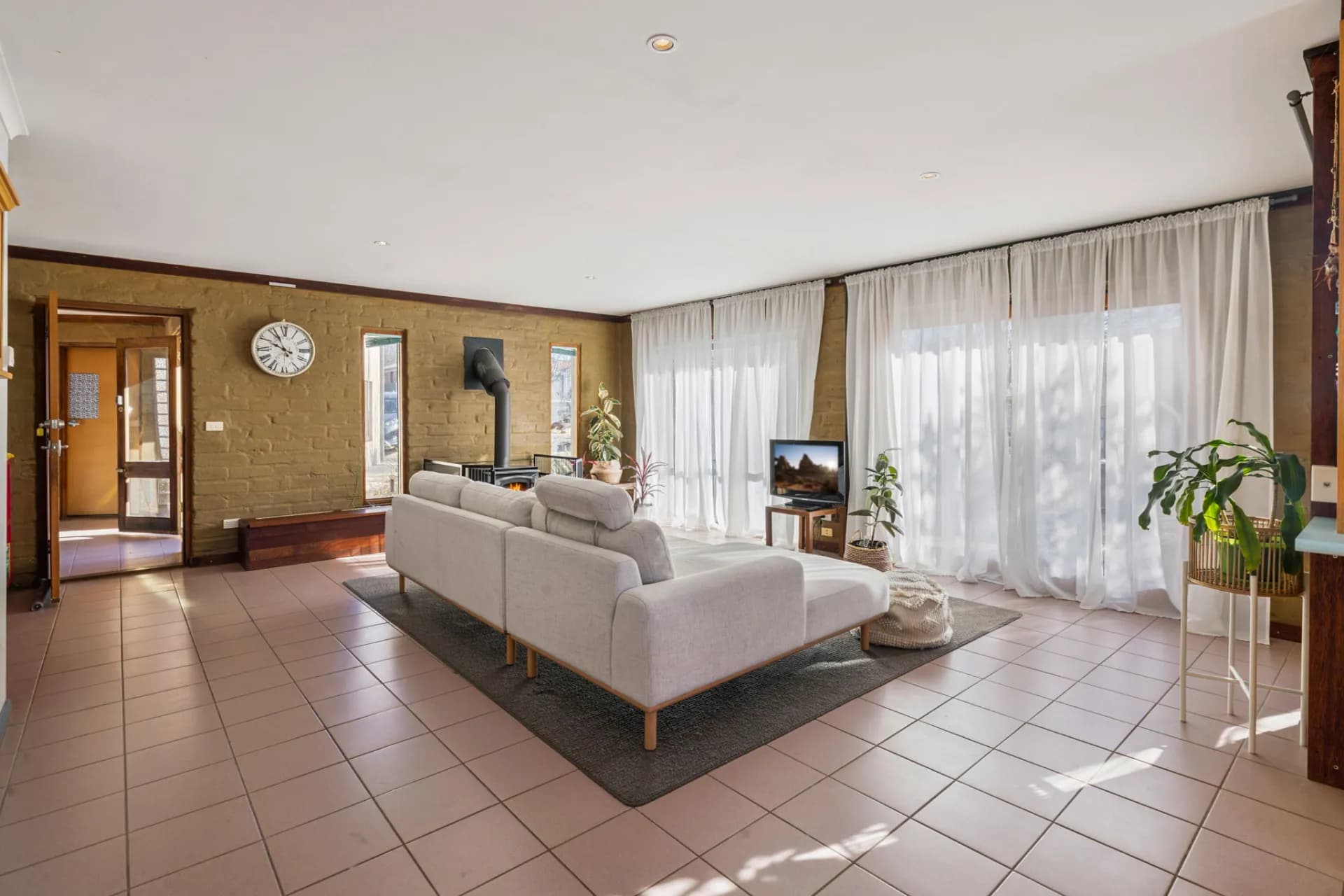 19 Roberson Street, Berridale - Thumbnail 6