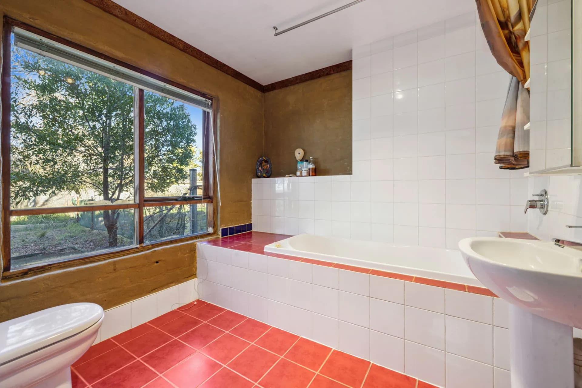 19 Roberson Street, Berridale - Thumbnail 8