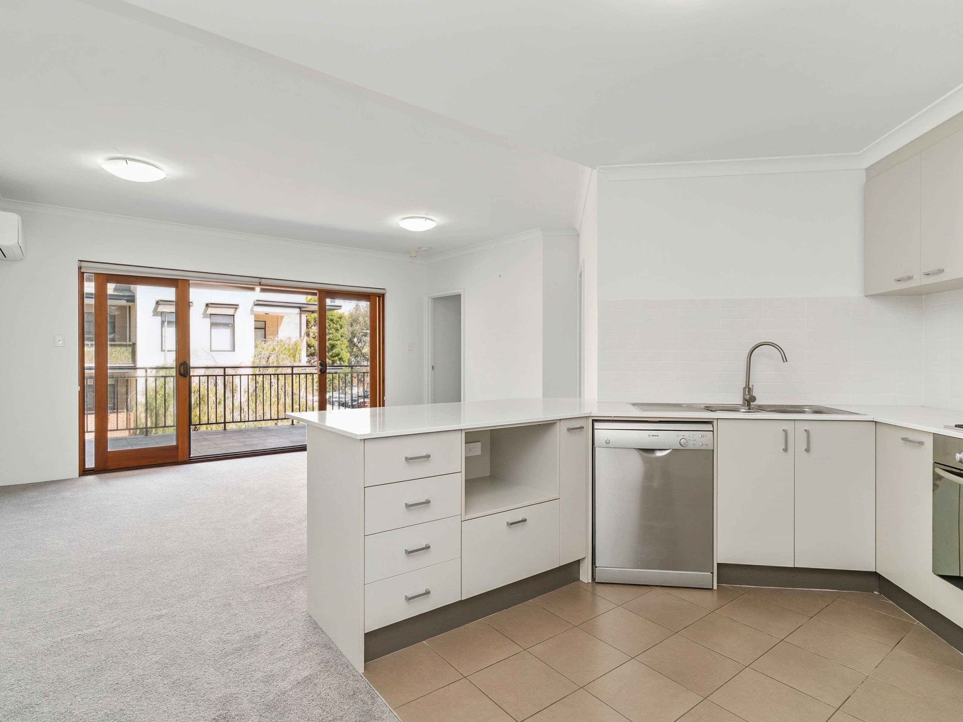 76 Newcastle Street, Perth WA 6000, Perth - Thumbnail 7