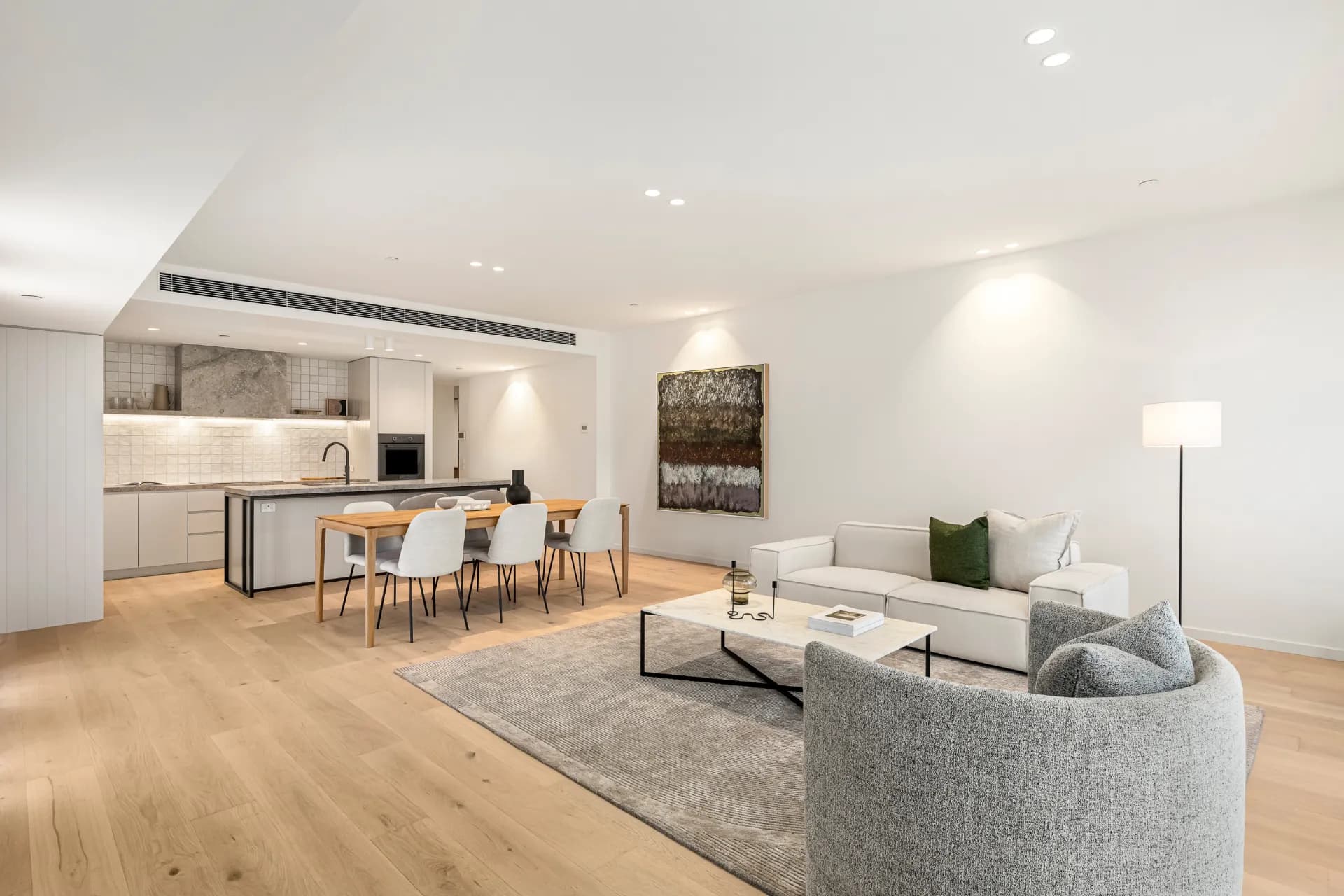 102/9 Ocean Street, Hampton - Image 1
