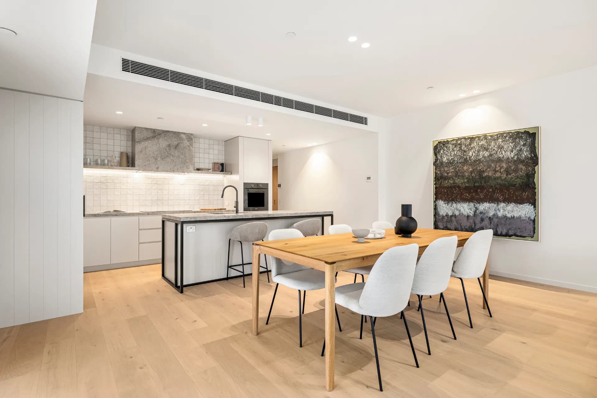 102/9 Ocean Street, Hampton - Thumbnail 4
