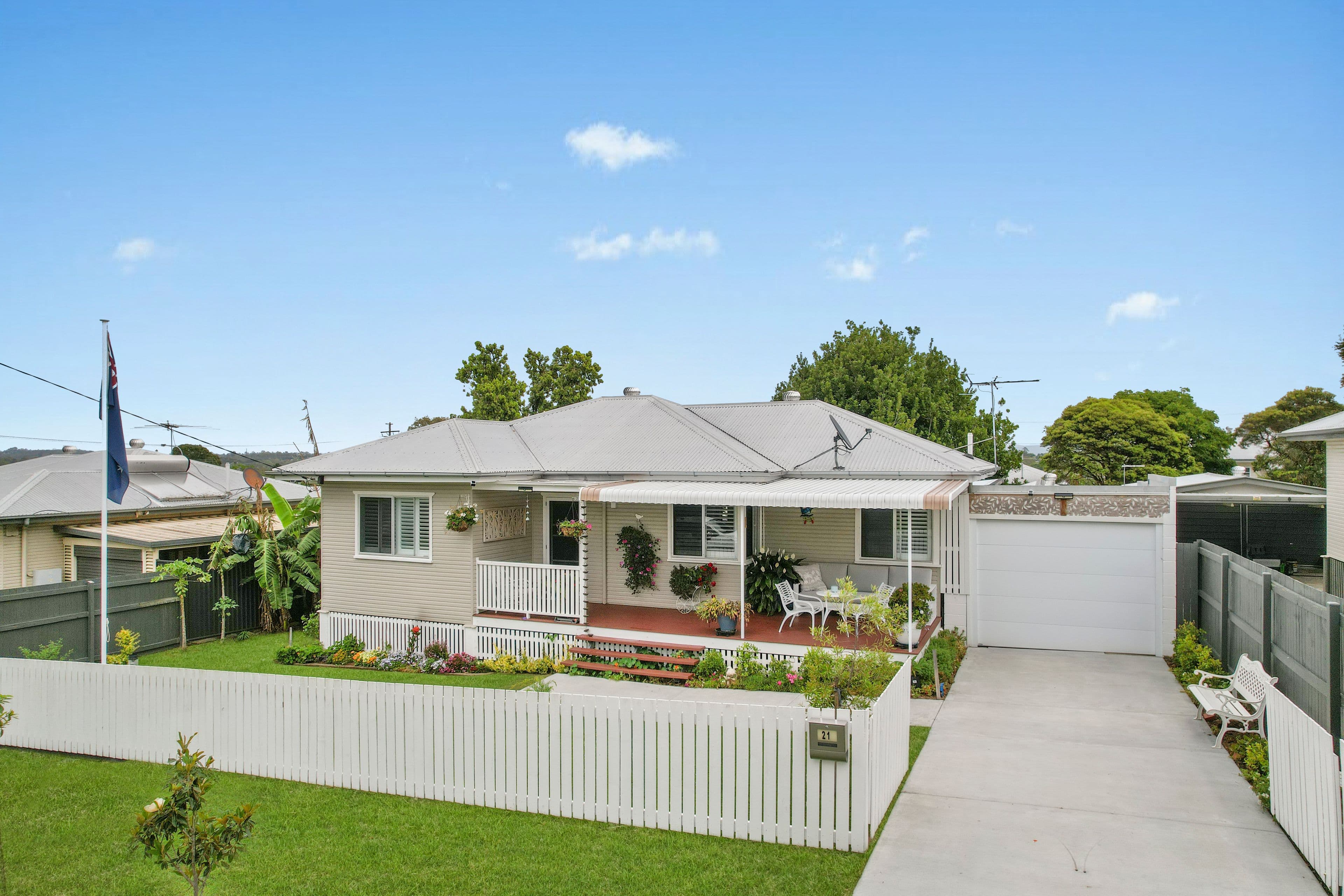 21 Lauriston Street, Eastern Heights QLD 4305, Eastern Heights - Thumbnail 2