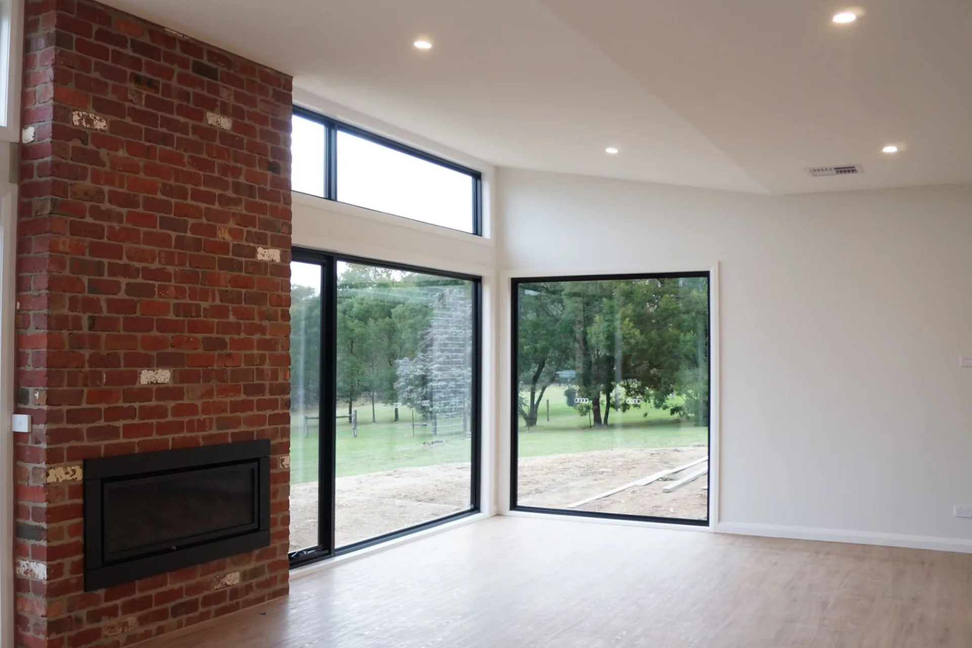 10 Irene Street, Daylesford, VIC, Daylesford - Thumbnail 2