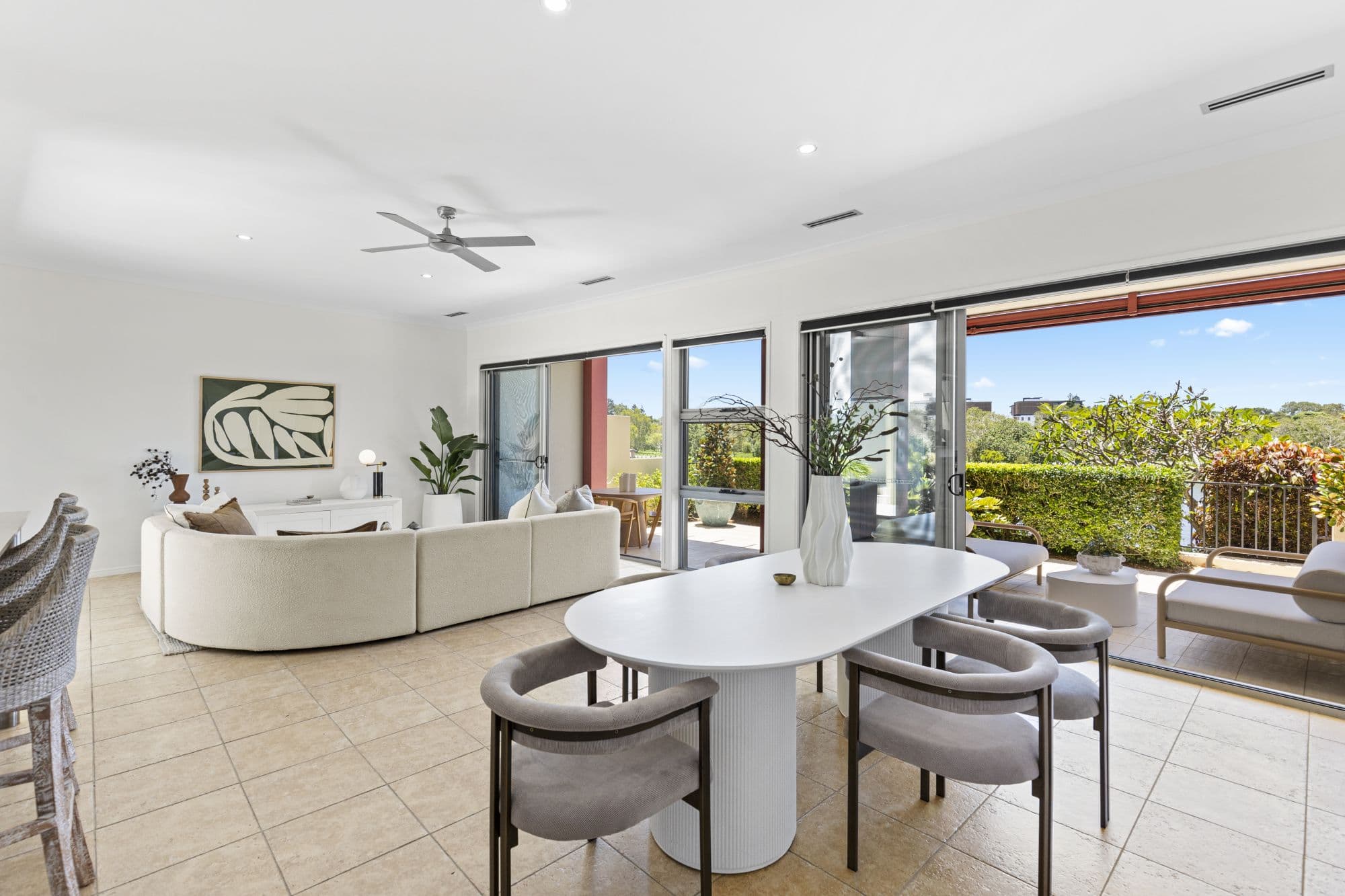 3013 The Boulevarde, Carrara QLD 4211, Carrara - Thumbnail 2