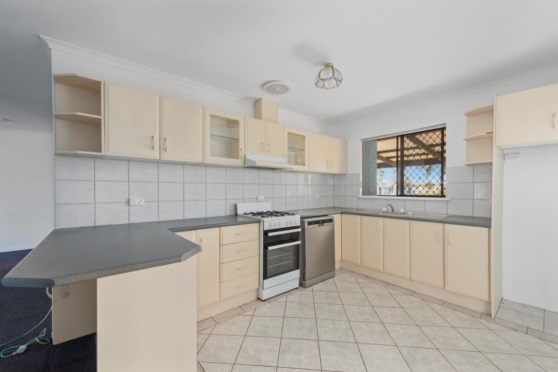 75 North Terrace, Moonta Bay SA 5558, Moonta Bay - Thumbnail 3