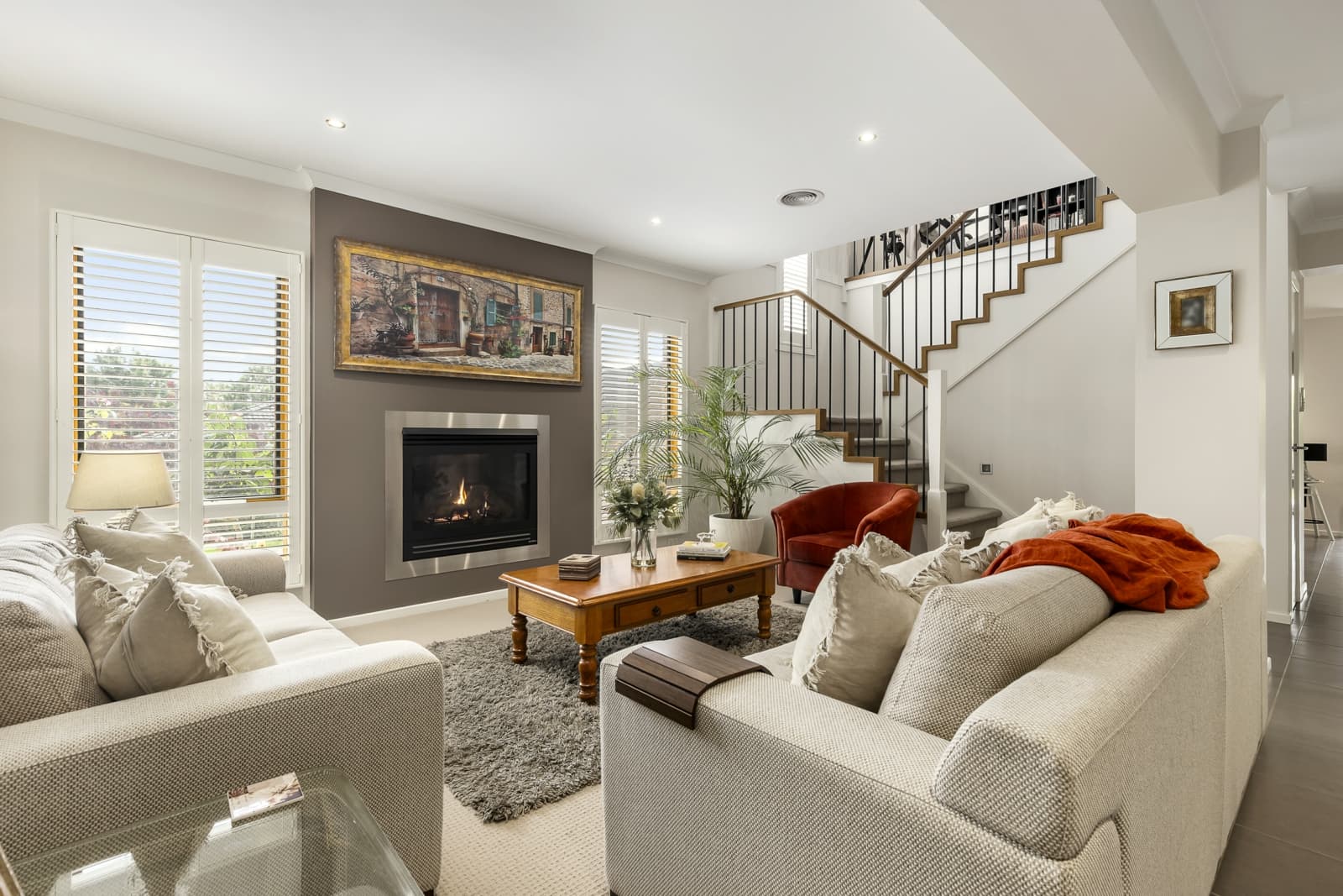 9 Drewett Circuit,Croydon, Croydon - Thumbnail 2