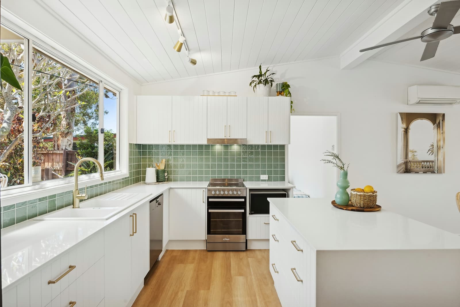 98 Anita Avenue,Lake Munmorah, Lake Munmorah - Thumbnail 3