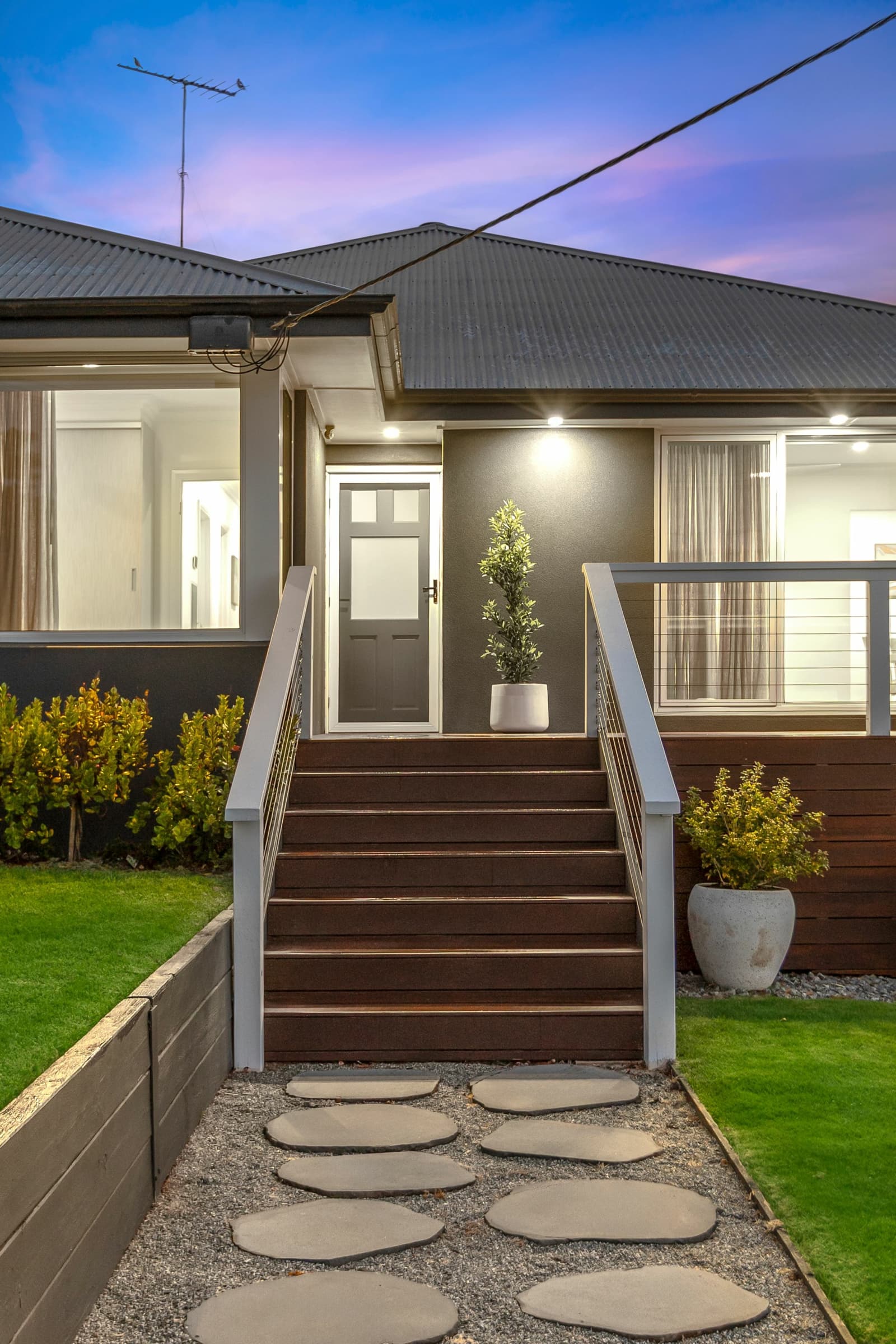 1 Sanglen Terrace,Belmont, Belmont - Thumbnail 2