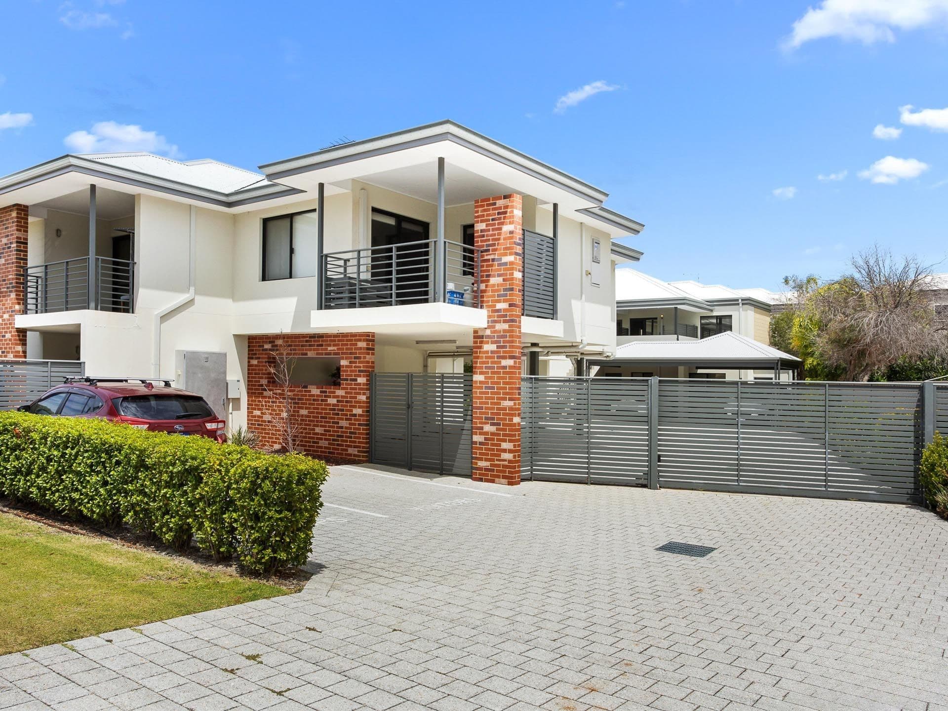 4 Whiteside Street, Cloverdale WA 6105, Cloverdale - Image 1