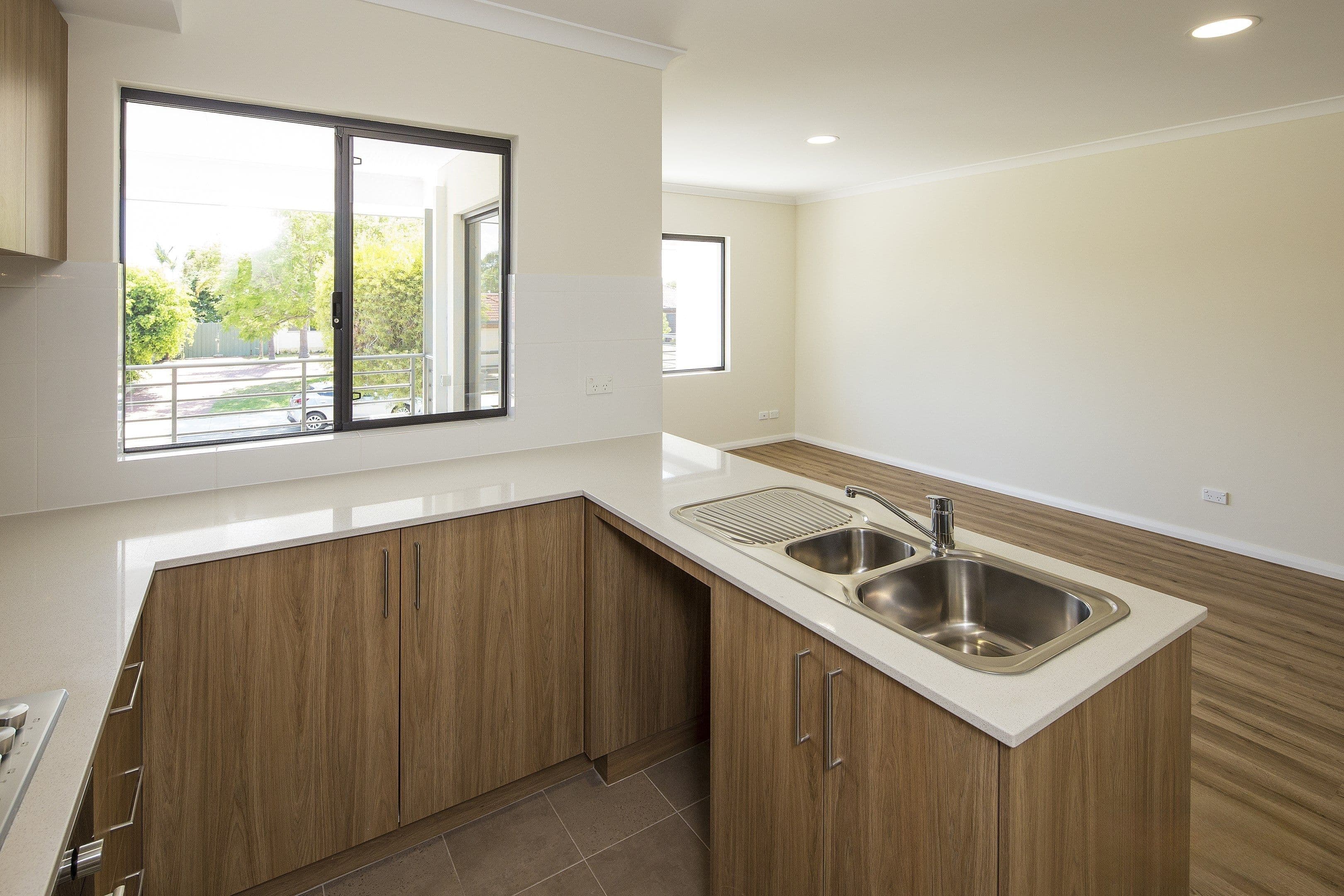 4 Whiteside Street, Cloverdale WA 6105, Cloverdale - Thumbnail 5