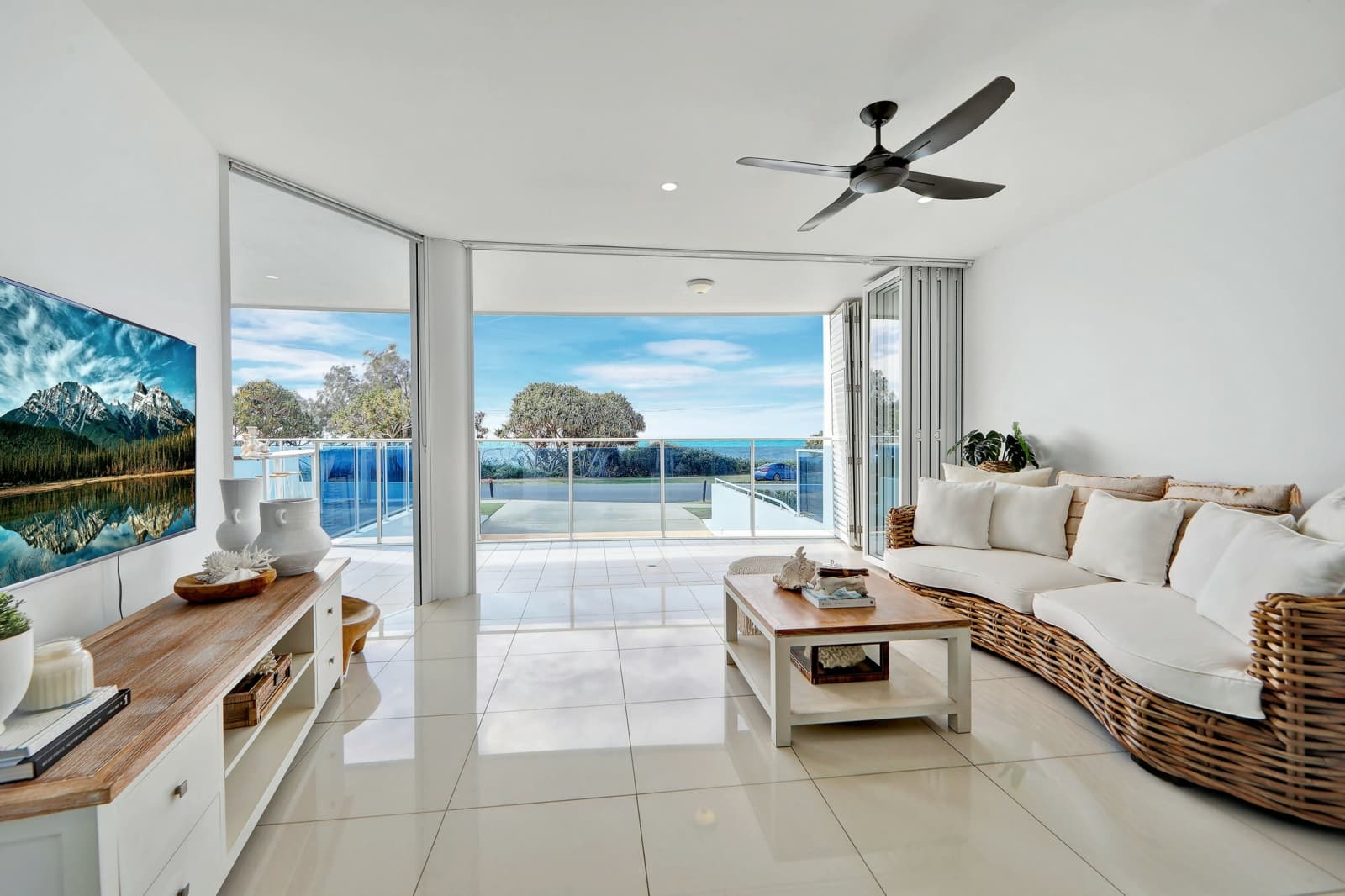 2/15 Esplanade,Bargara, Bargara - Image 1