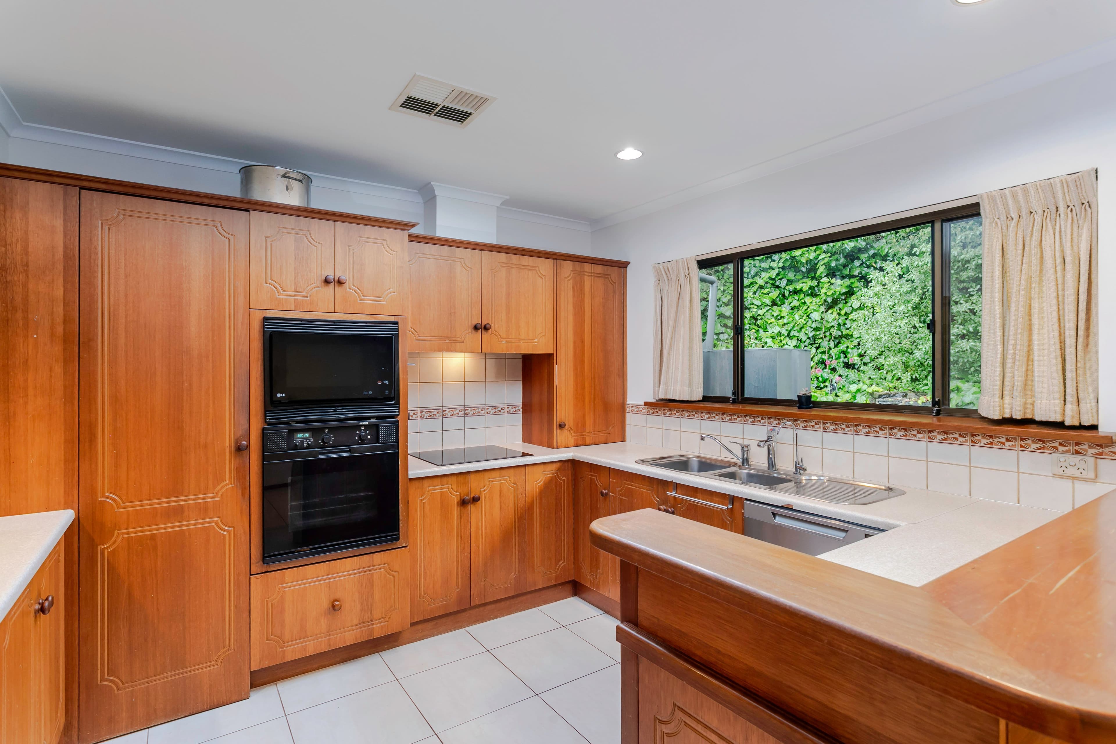 113 Mount Osmond Road, Mount Osmond SA 5064, Mount Osmond - Thumbnail 8