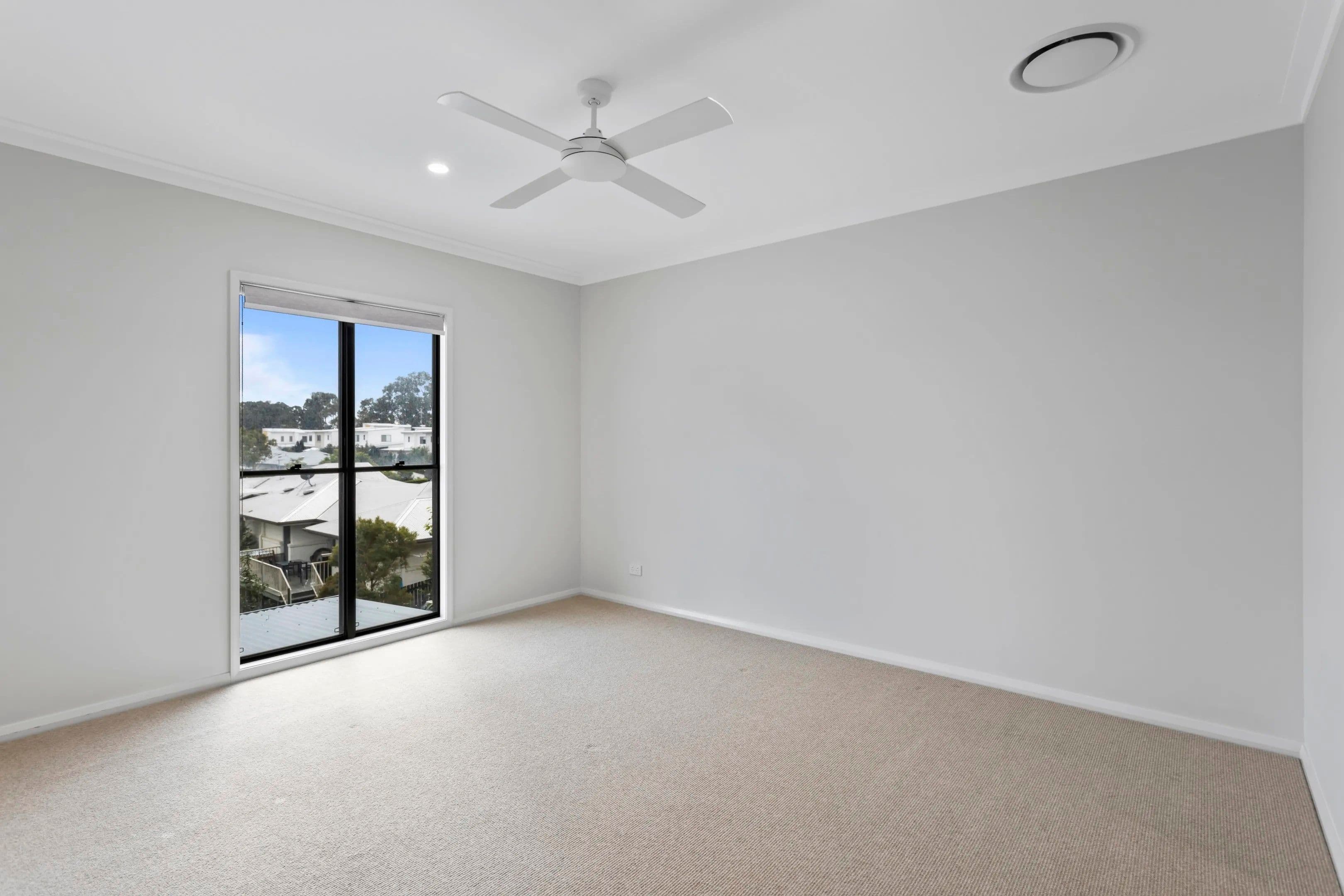 52 Russell Street, Everton Park QLD 4053, Everton Park - Thumbnail 4