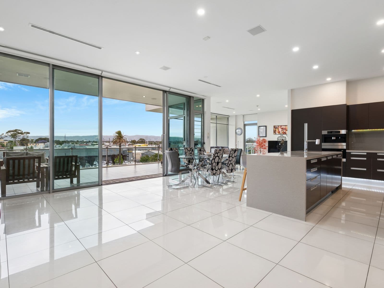 1 Burt Avenue, Findon - Thumbnail 5
