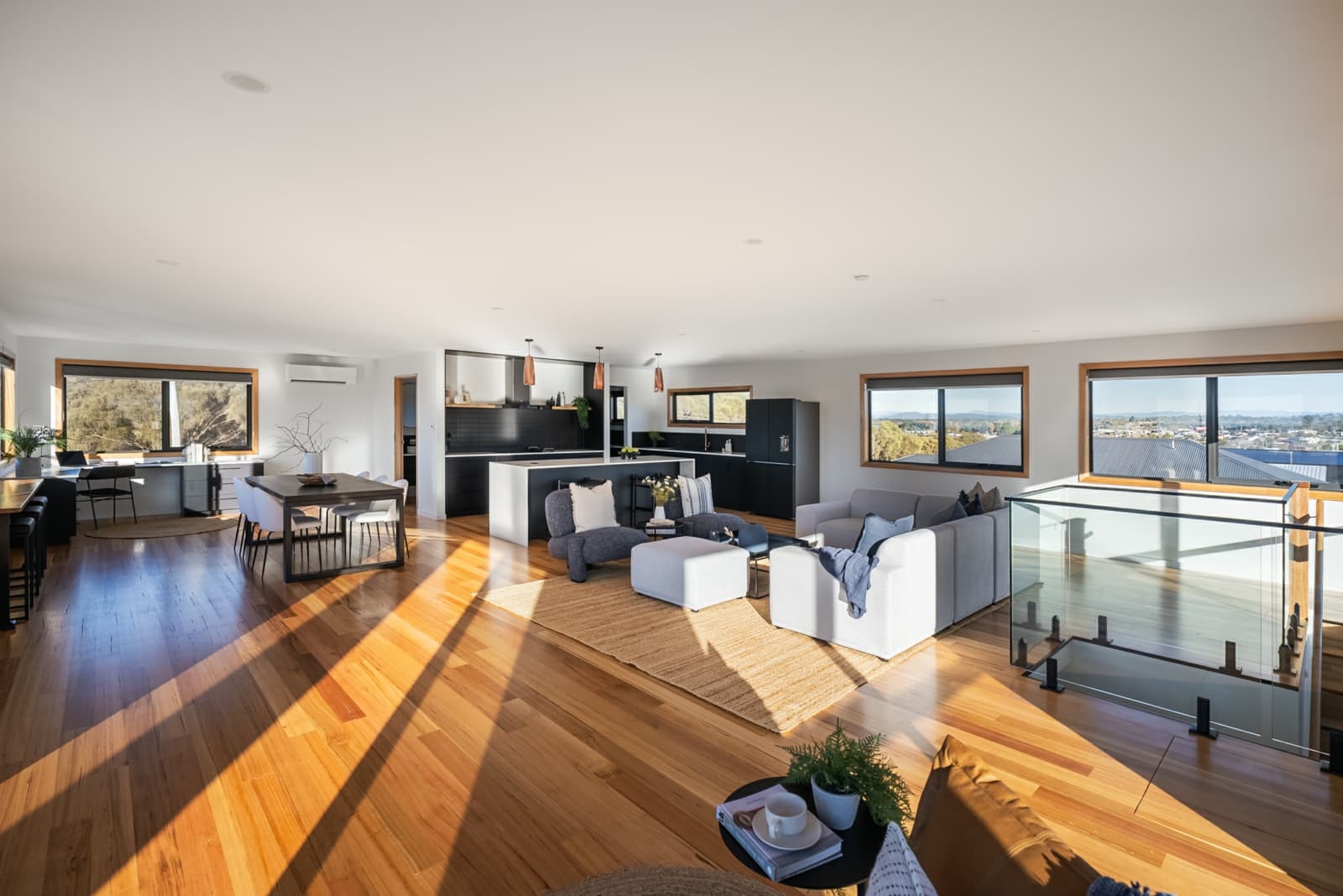 18 Joyce Street,Hawley Beach, Hawley Beach - Thumbnail 2