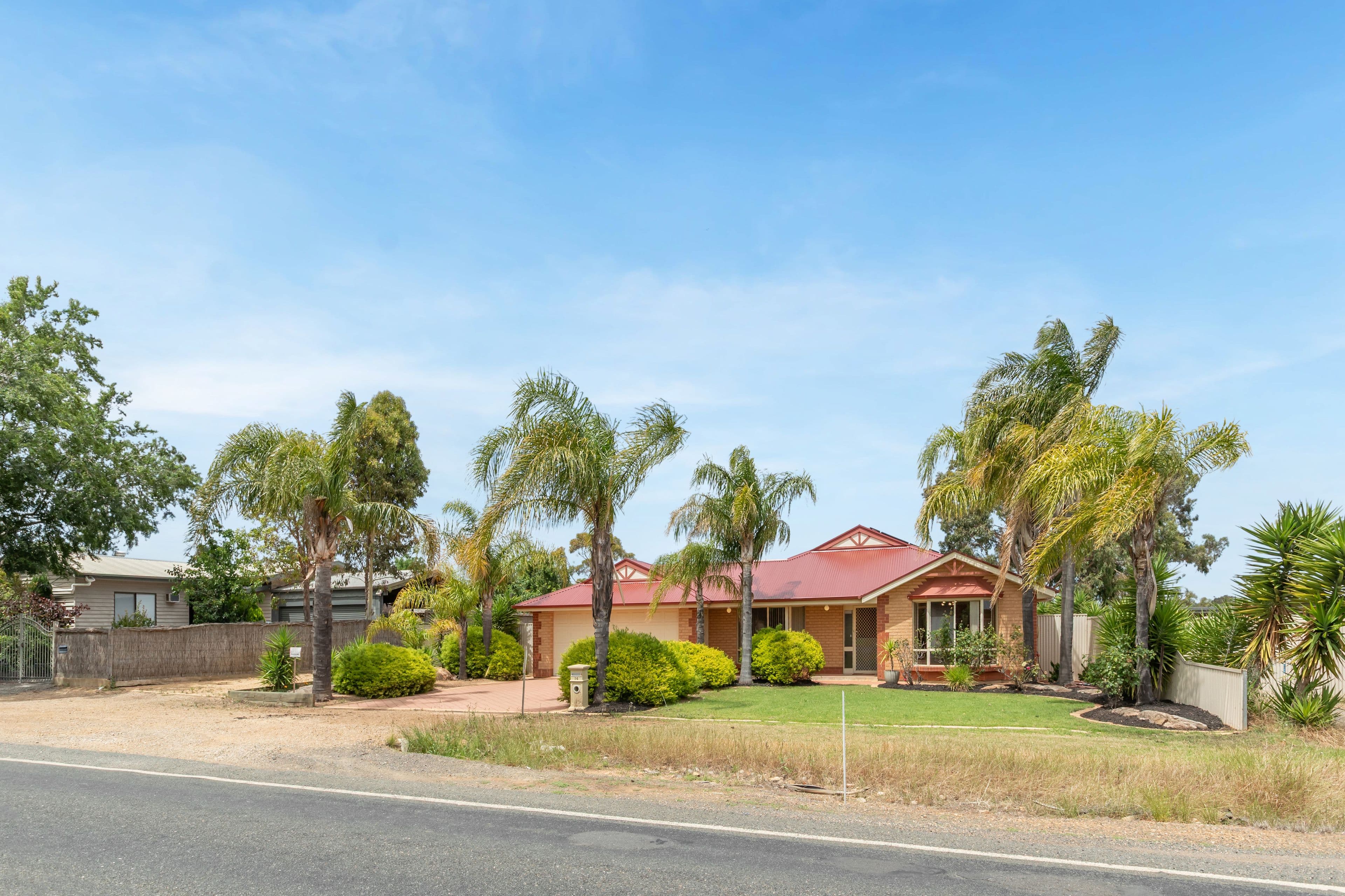 14 Medlow Road, Blakeview SA 5114, Blakeview - Thumbnail 2