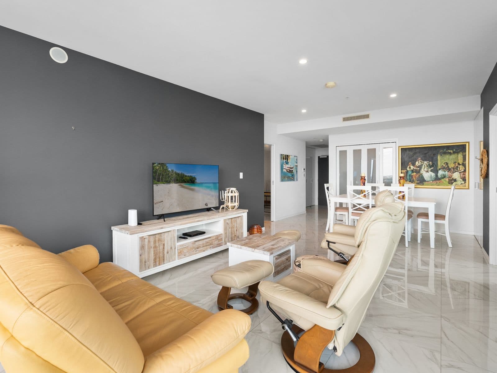 5 Harbourside Court, Biggera Waters - Thumbnail 8
