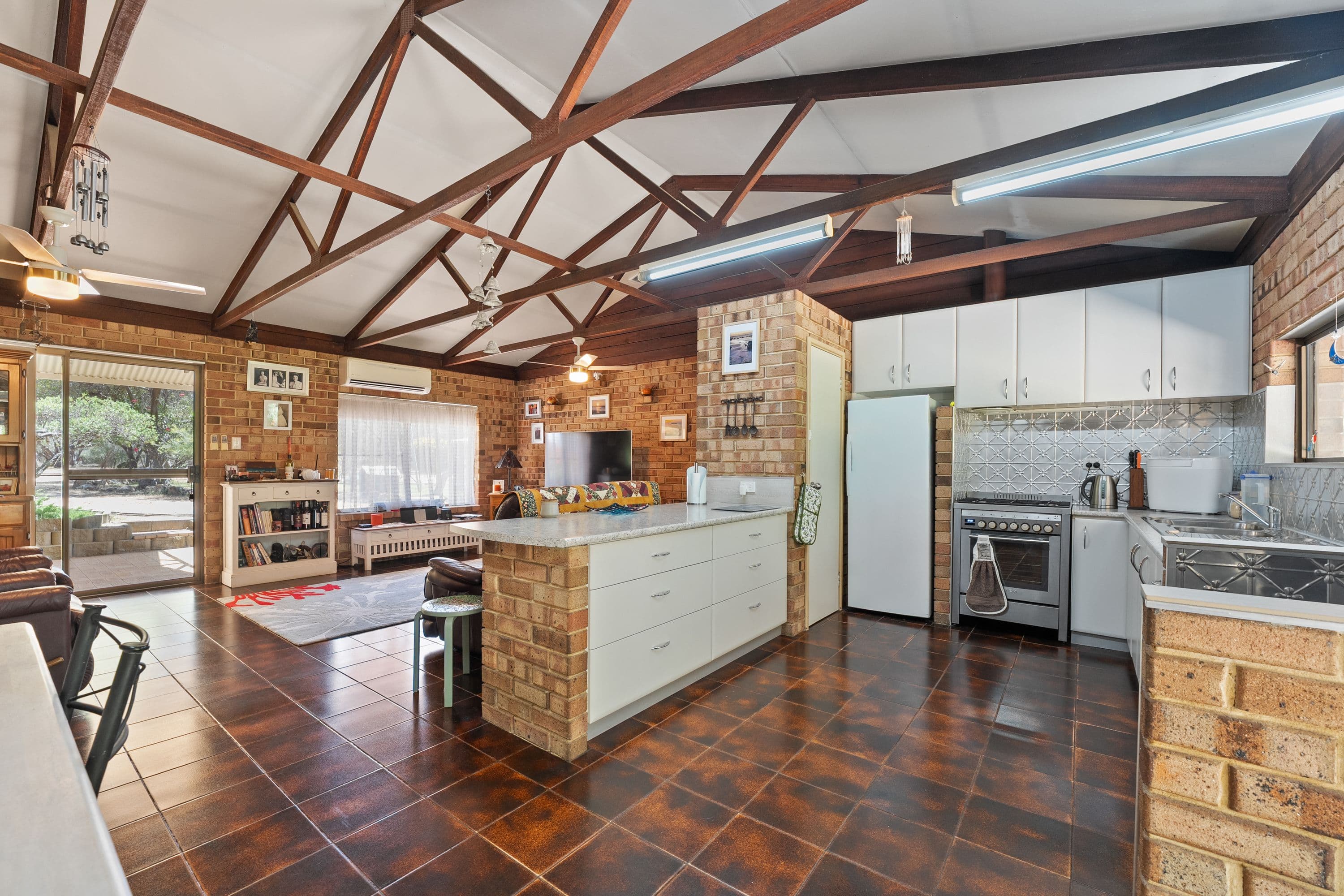 26 Jarrah Close, Baldivis WA 6171, Baldivis - Thumbnail 3