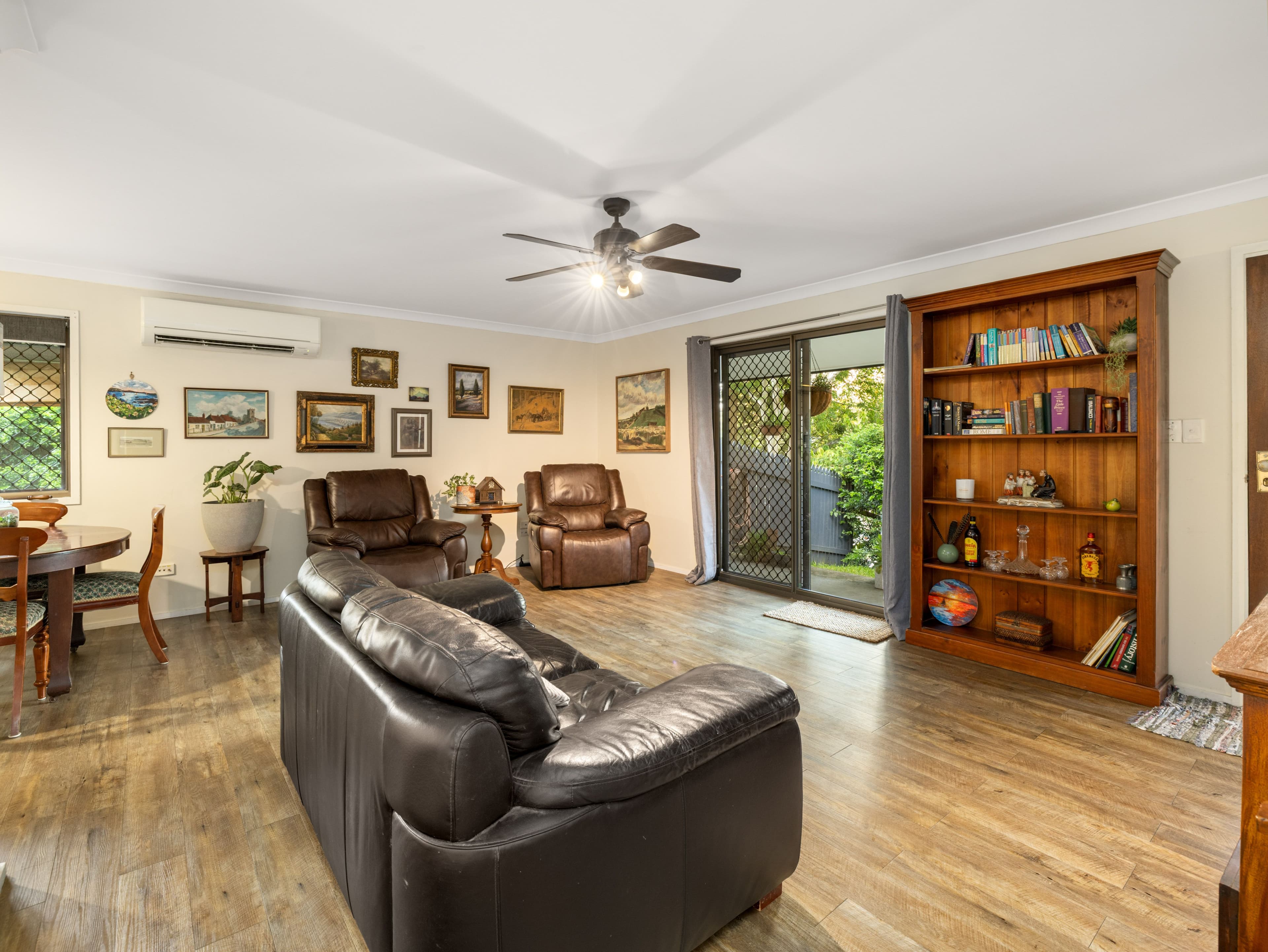 4 Sherwood Crescent, Bellbird Park QLD 4300, Bellbird Park - Thumbnail 4