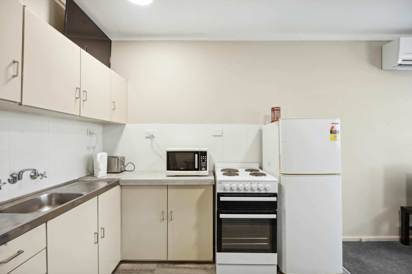 2-9/24 Mittagang Road,Cooma, Cooma - Thumbnail 5