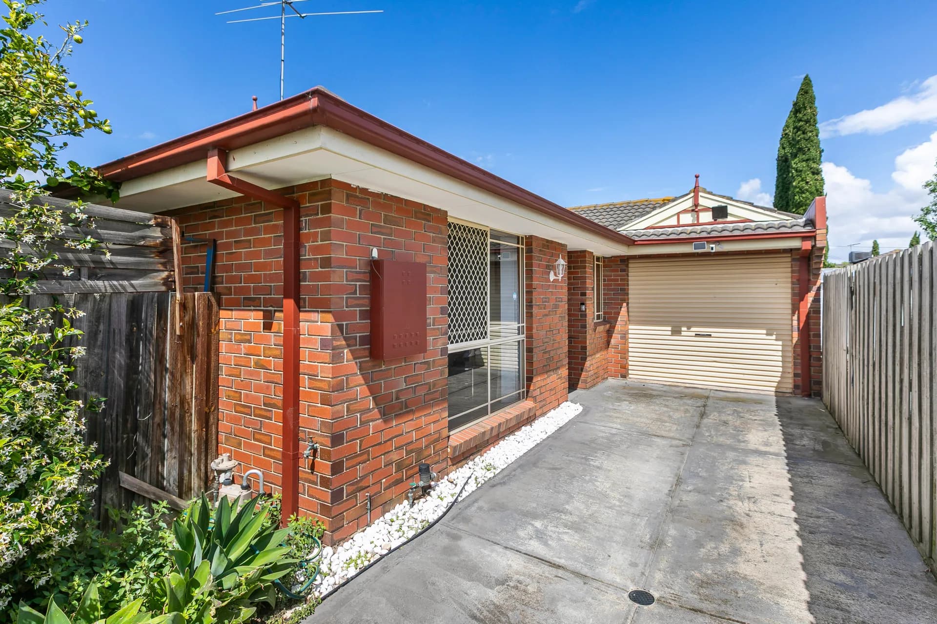 2/6 Huggins Court, Altona Meadows., Altona Meadows - Image 1