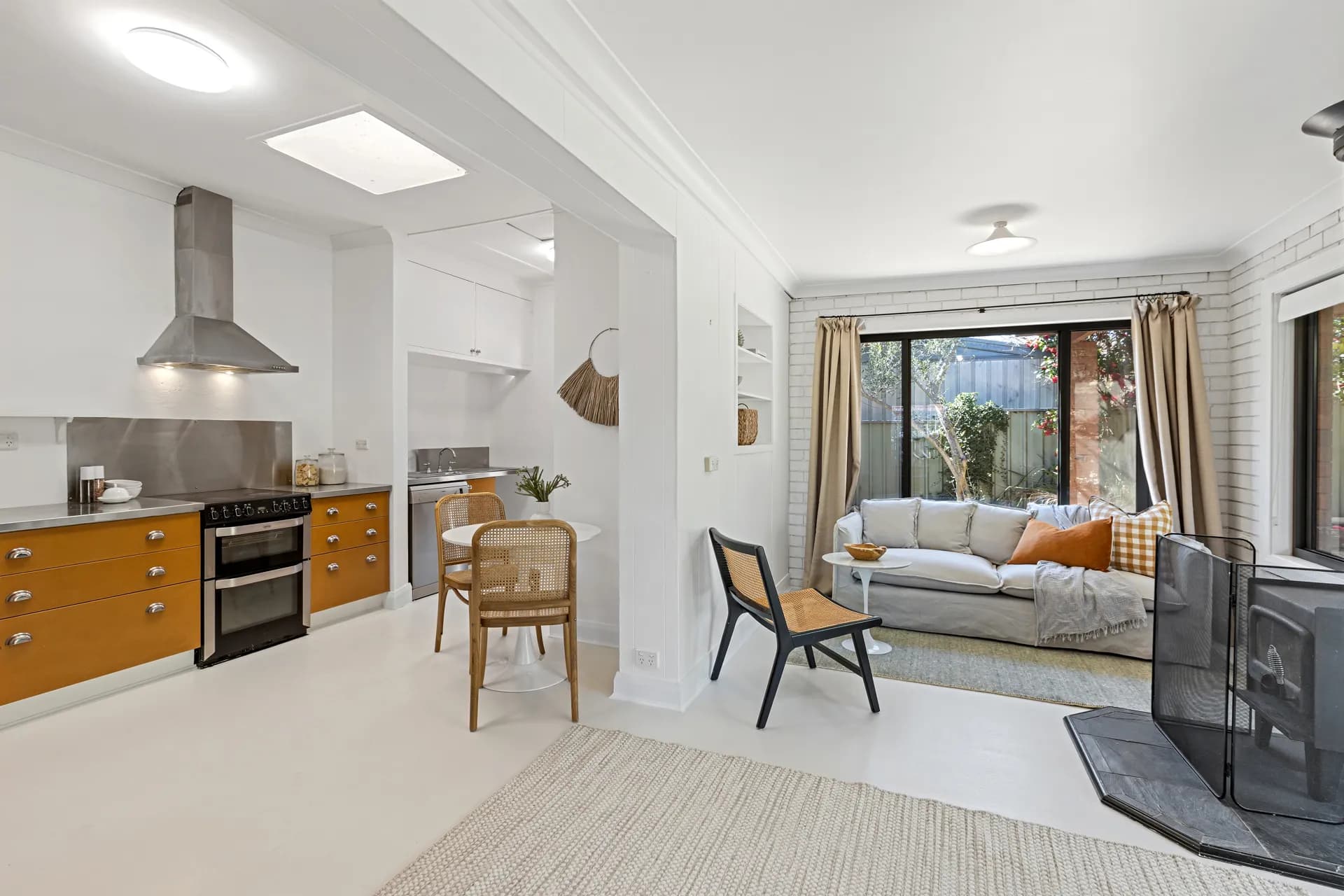 108 Warrendine Street, Orange., Orange - Image 1